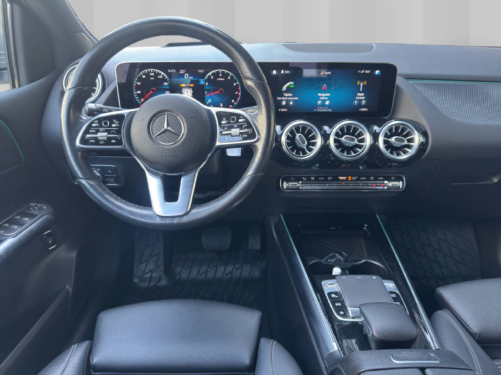 MERCEDES-BENZ B 220 Progressive 4matic-image-12