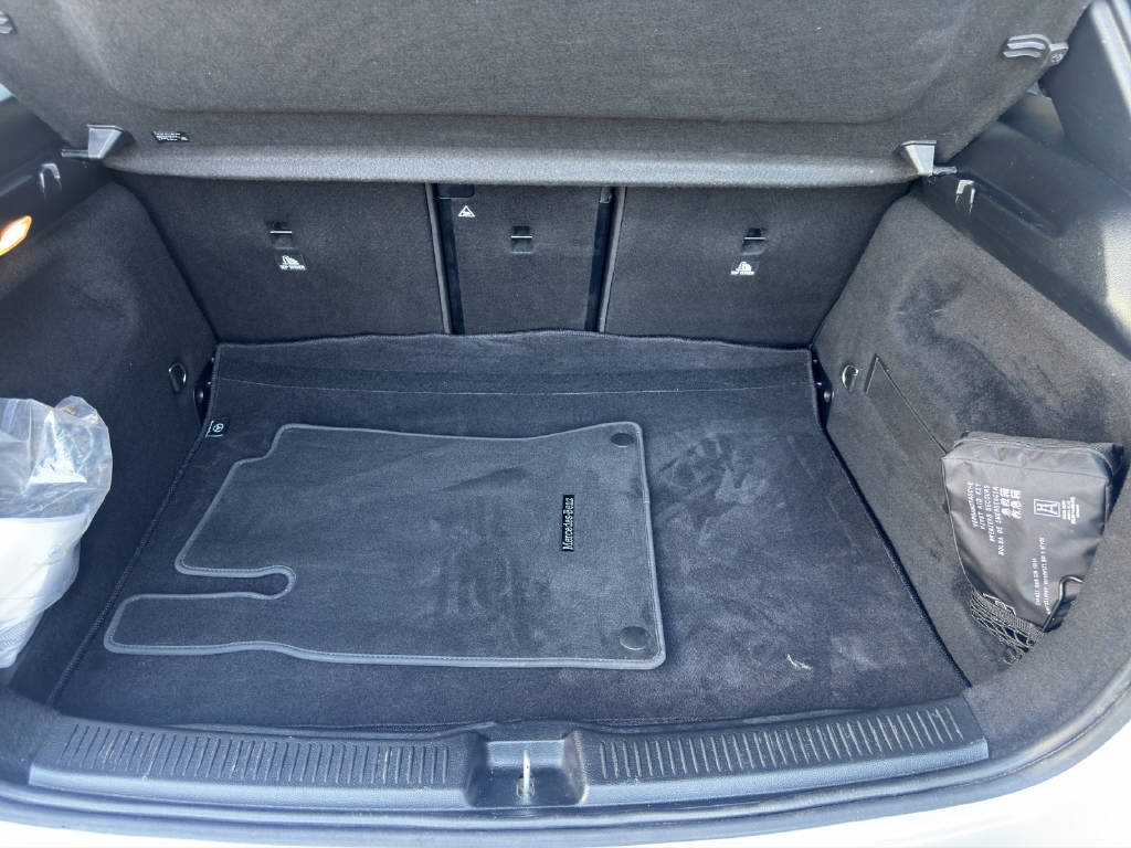MERCEDES-BENZ B 220 Progressive 4matic-image-15