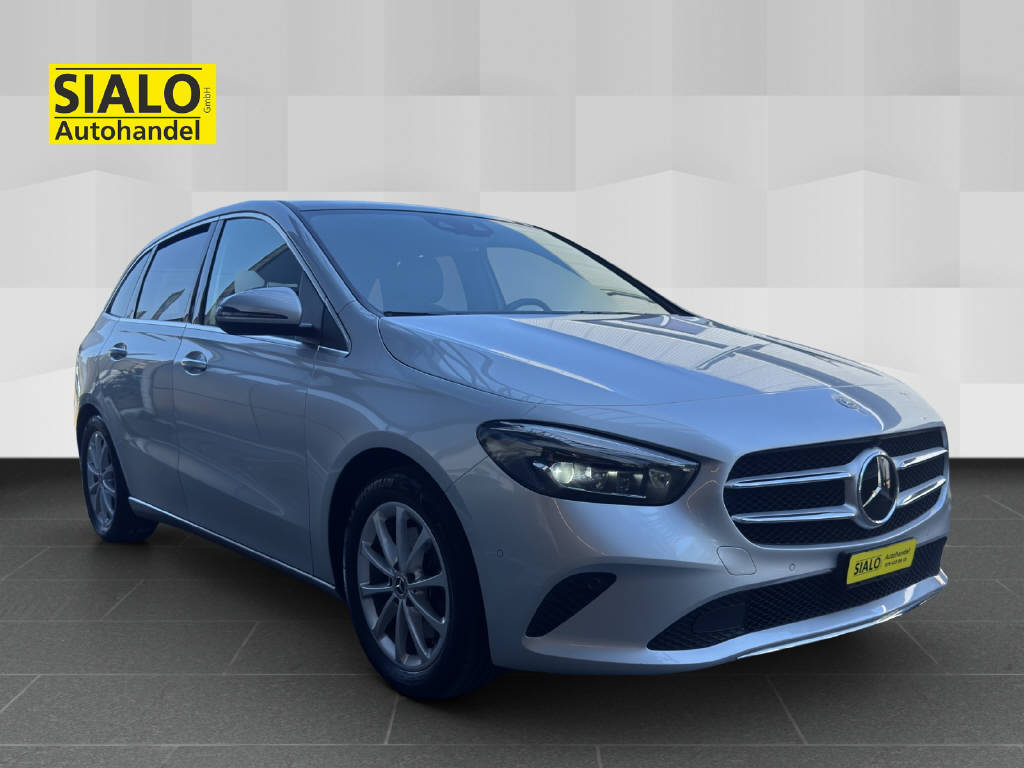 MERCEDES-BENZ B 220 Progressive 4matic-image-2