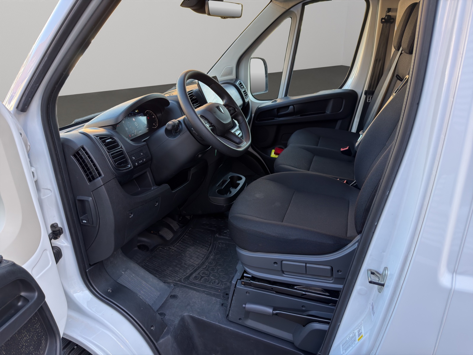 PEUGEOT Boxer Kaw. 335 L3H2 2.2 BlueHDi Automat-image-5