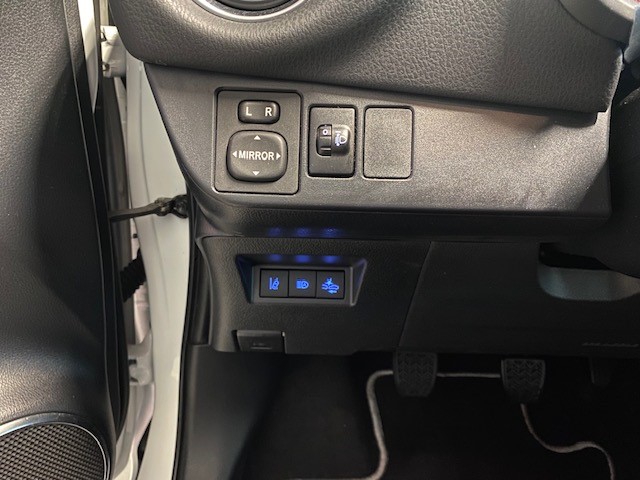 TOYOTA Yaris 1.5 VVT-iE Trend-image-14