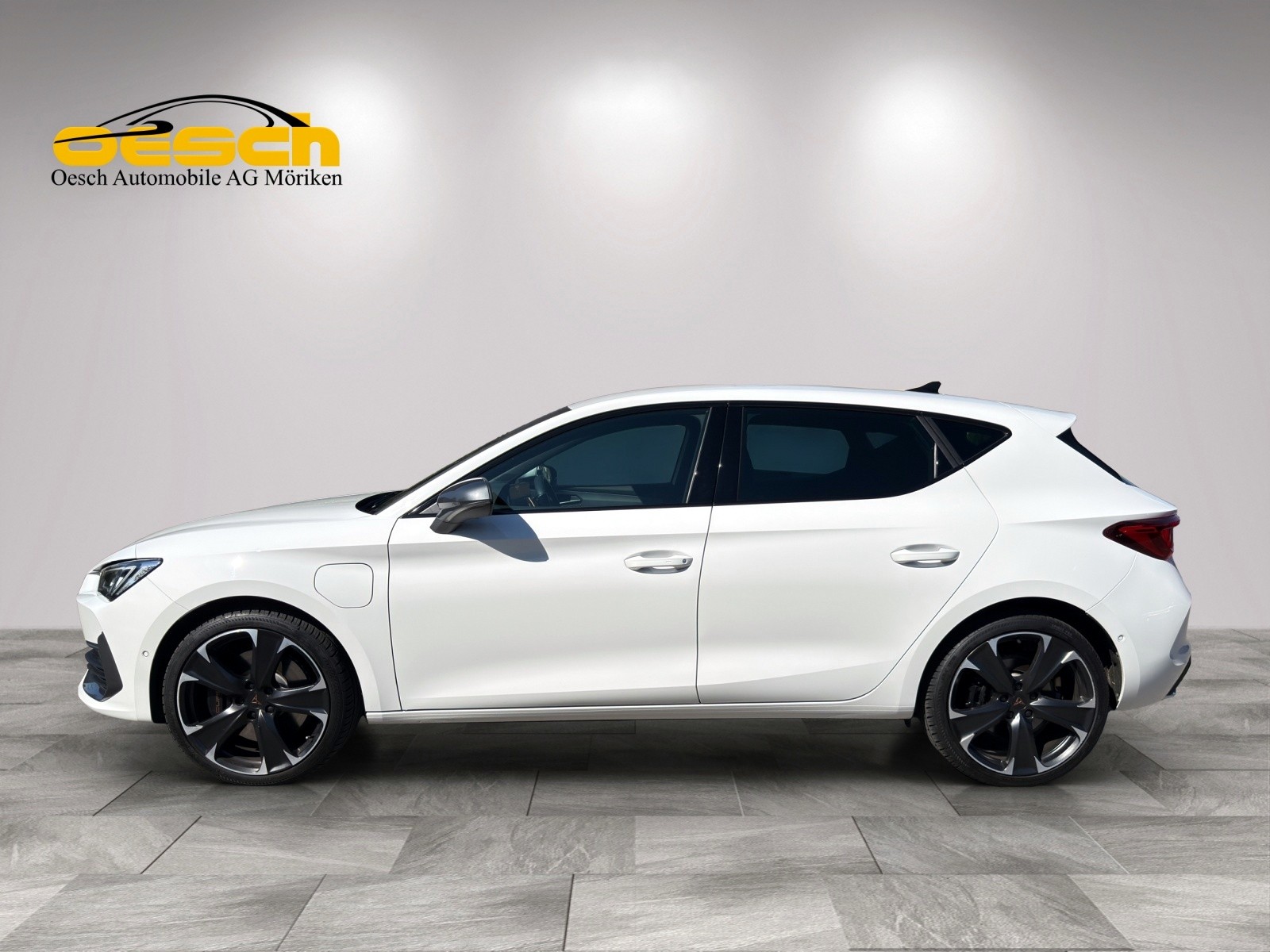 CUPRA Leon 1.4 eHybrid DSG 245PS-image-1
