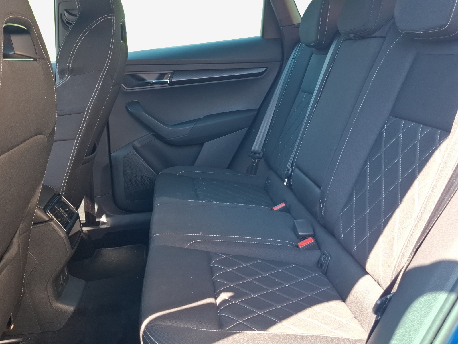 SKODA Karoq 2.0 TDI SCR SportLine 4x4 DSG-image-11