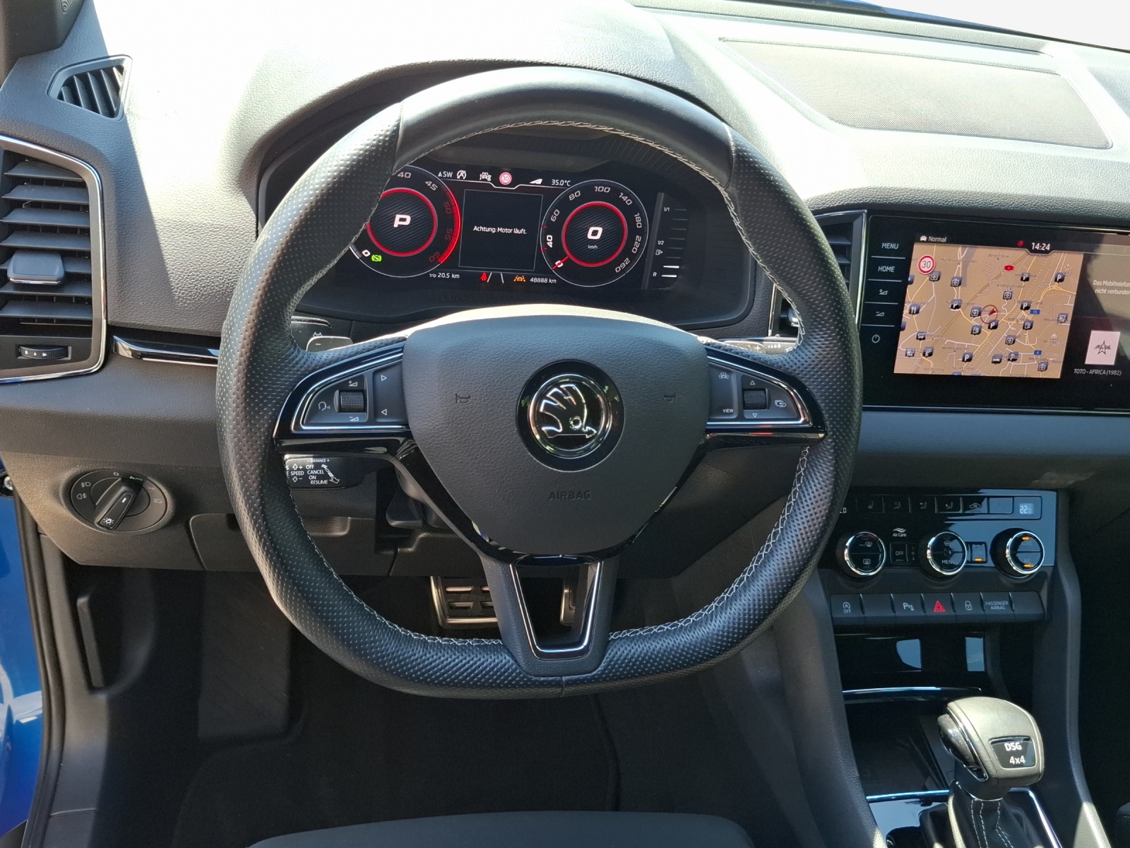 SKODA Karoq 2.0 TDI SCR SportLine 4x4 DSG-image-9