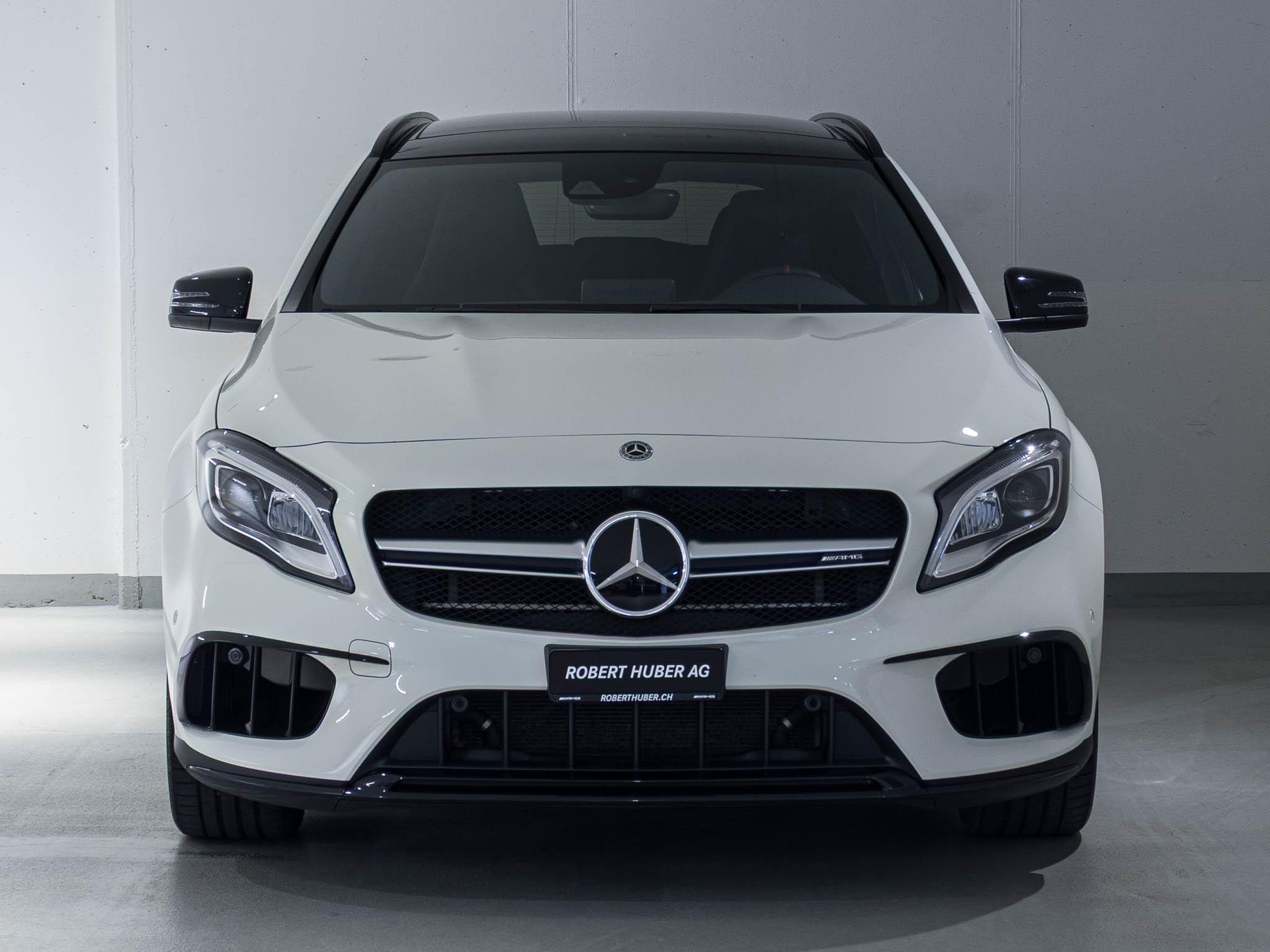 MERCEDES-BENZ GLA 45 AMG 4MATIC-image-2