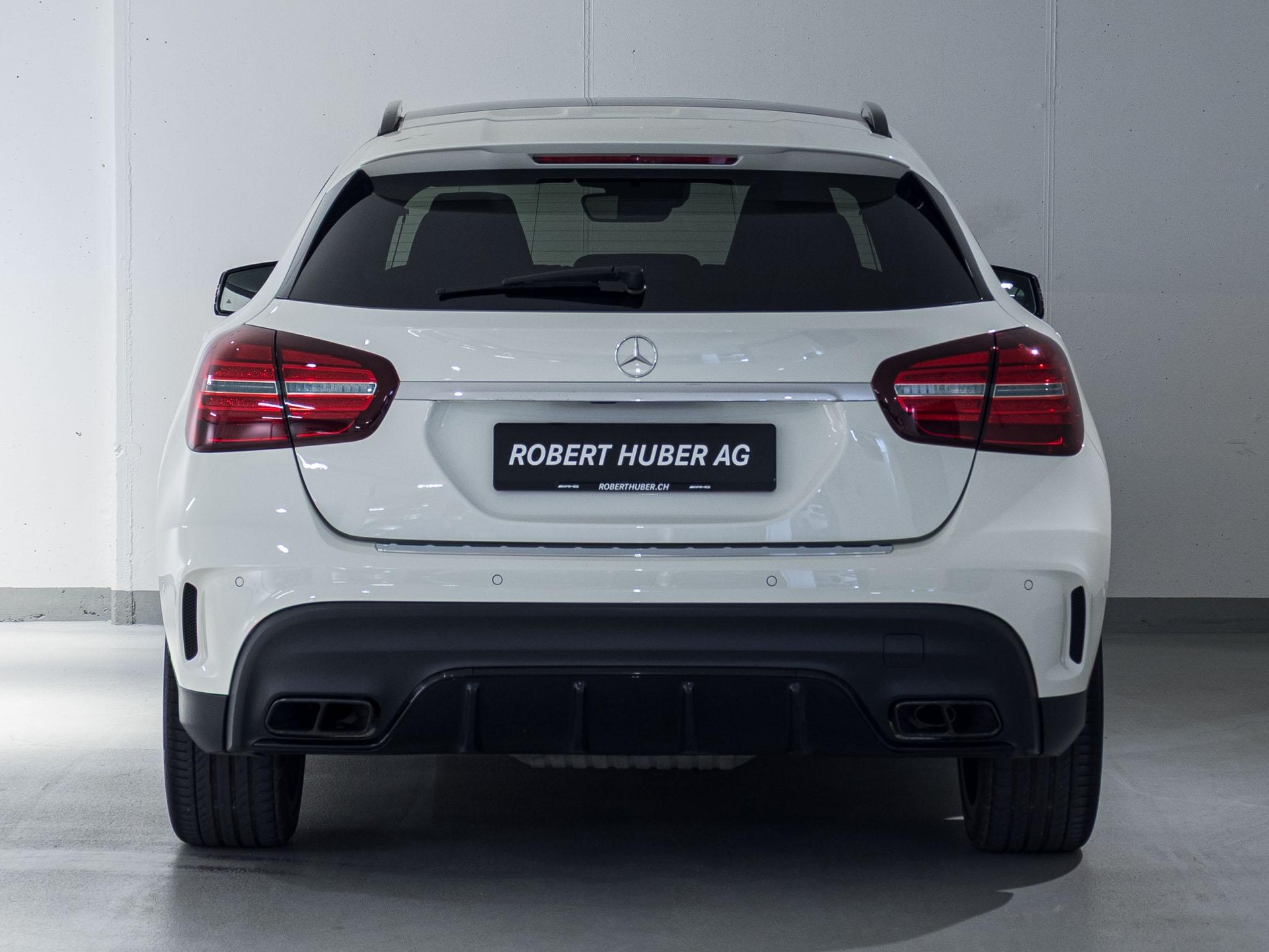 MERCEDES-BENZ GLA 45 AMG 4MATIC-image-5