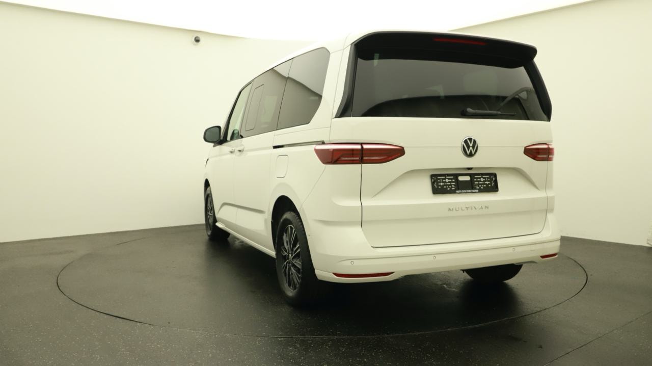 VW Multivan 2.0 TDI Life DSG-image-3