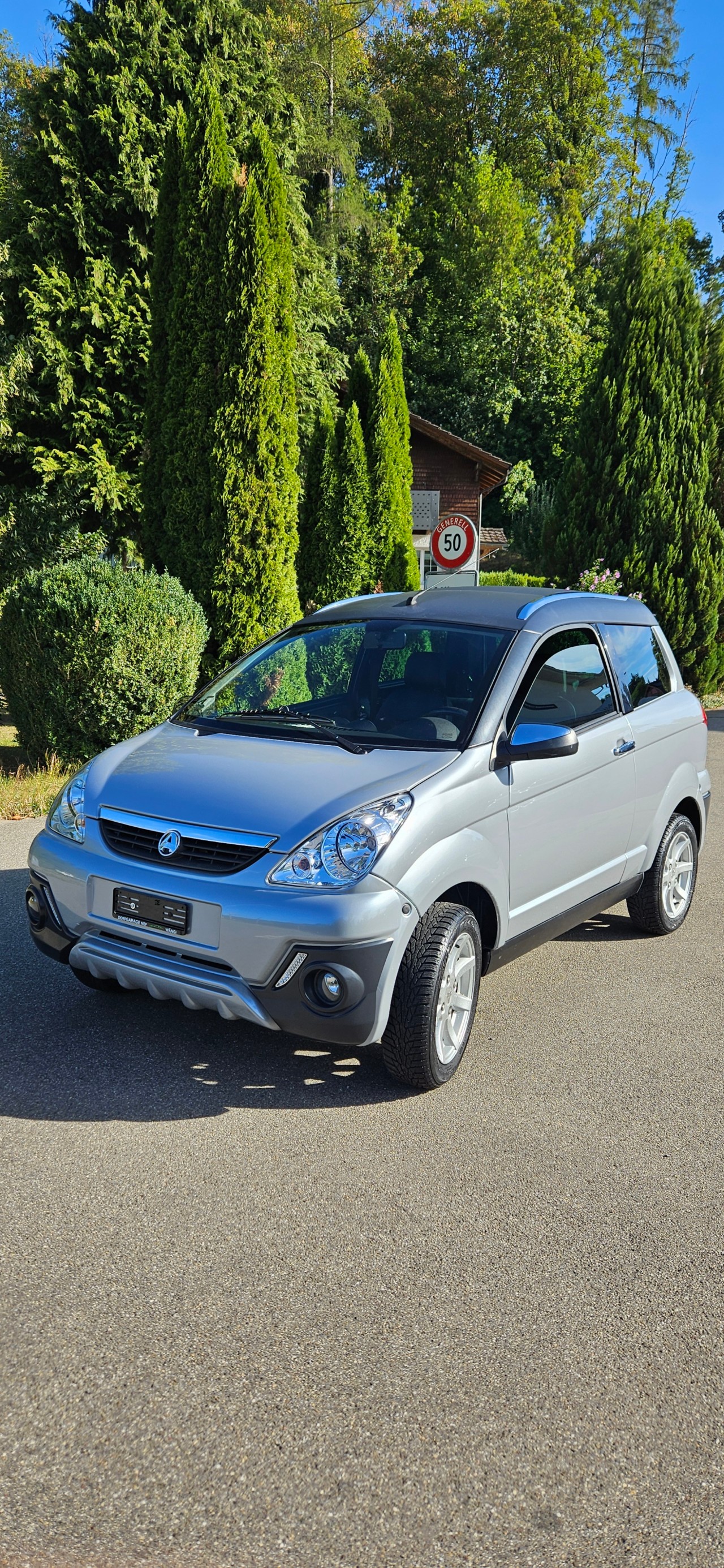AIXAM S8 Crossover 30km/h-showroom-element-1