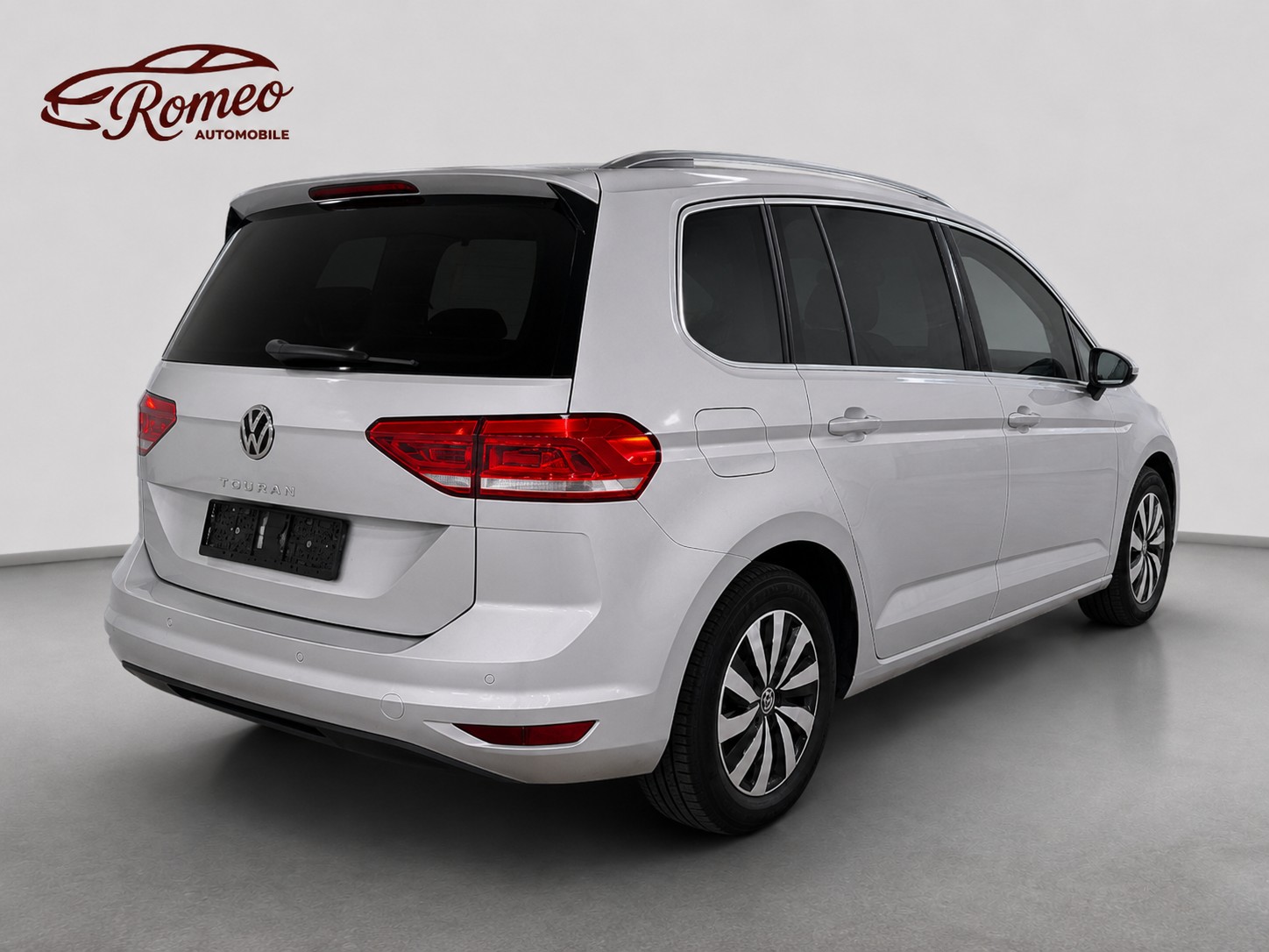 VW Touran 2.0 TDI BlueMotion Technology Comfortline DSG ** Frisch ab MFK und Service ** CH-Auto ** 1. Hand ** Digital Cockpit **-image-2