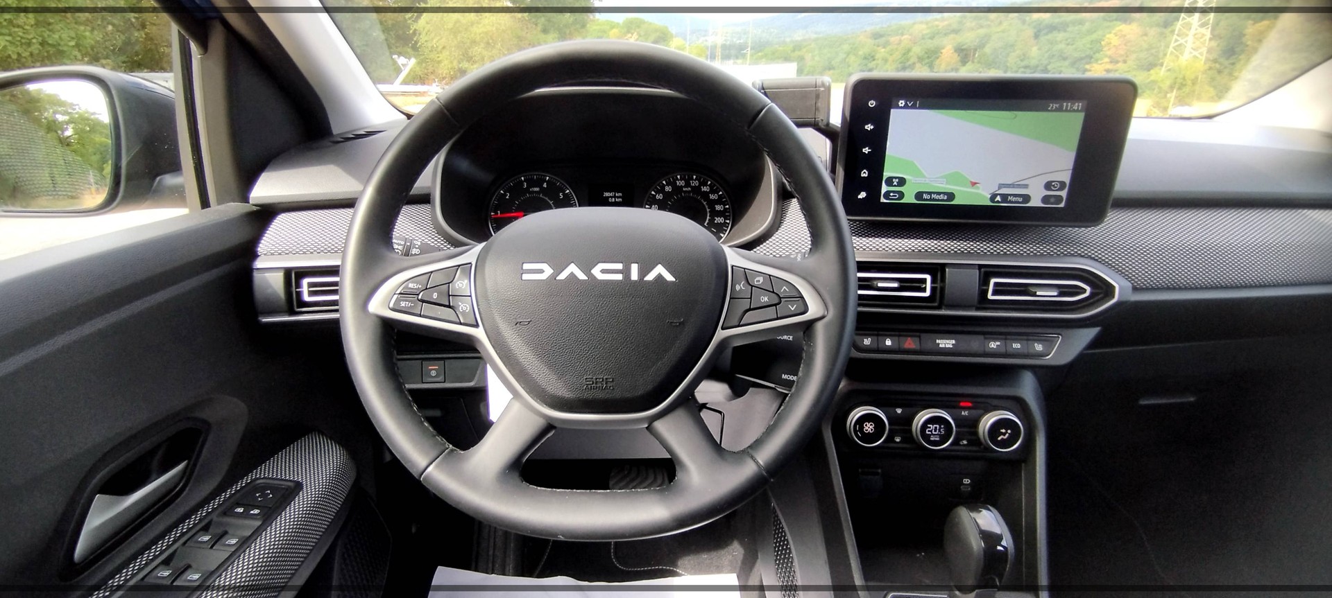 DACIA Sandero TCe 90 Journey CVT-image-13