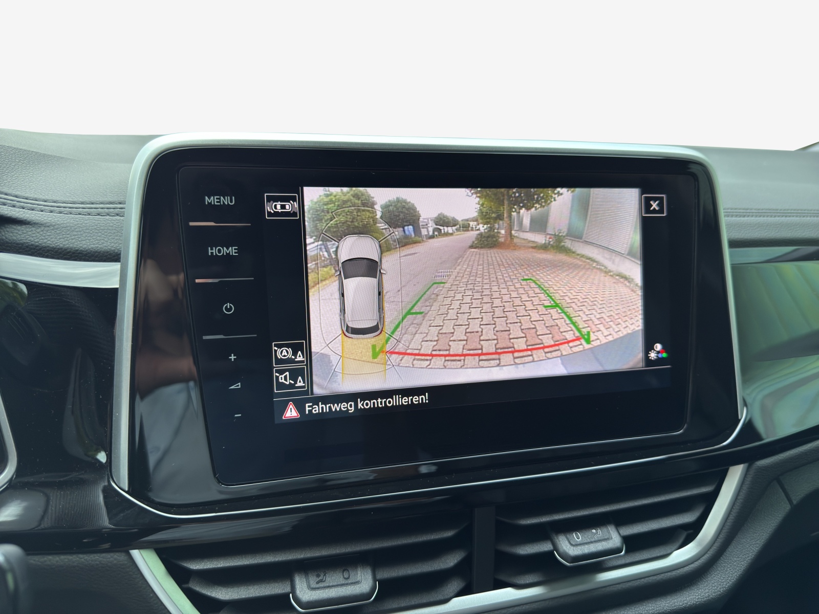 VW T-Roc 2.0 TSI R-Line DSG 4Motion-image-14