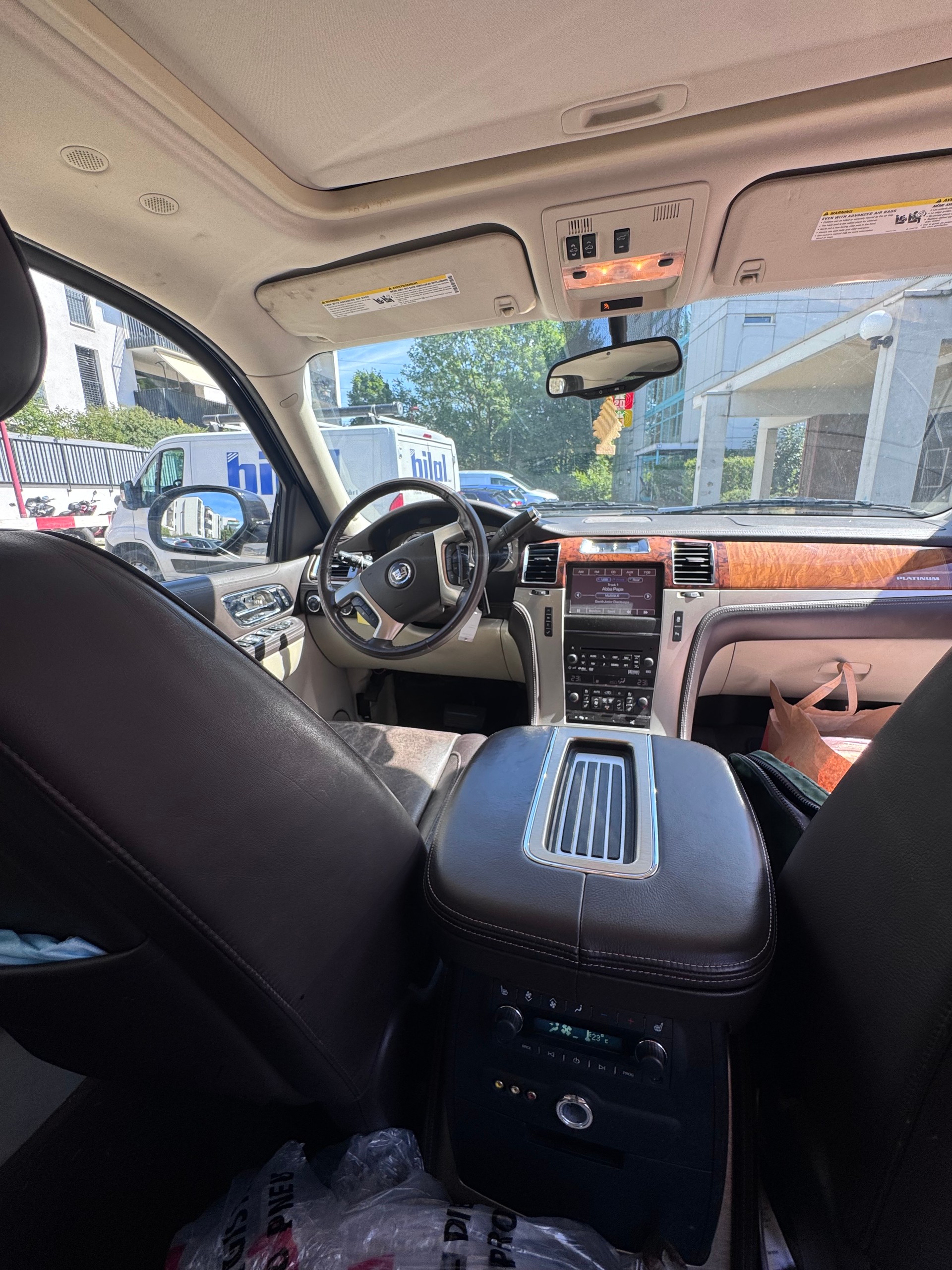 CADILLAC Escalade 6.0 Hybrid Platinum Edition-image-10