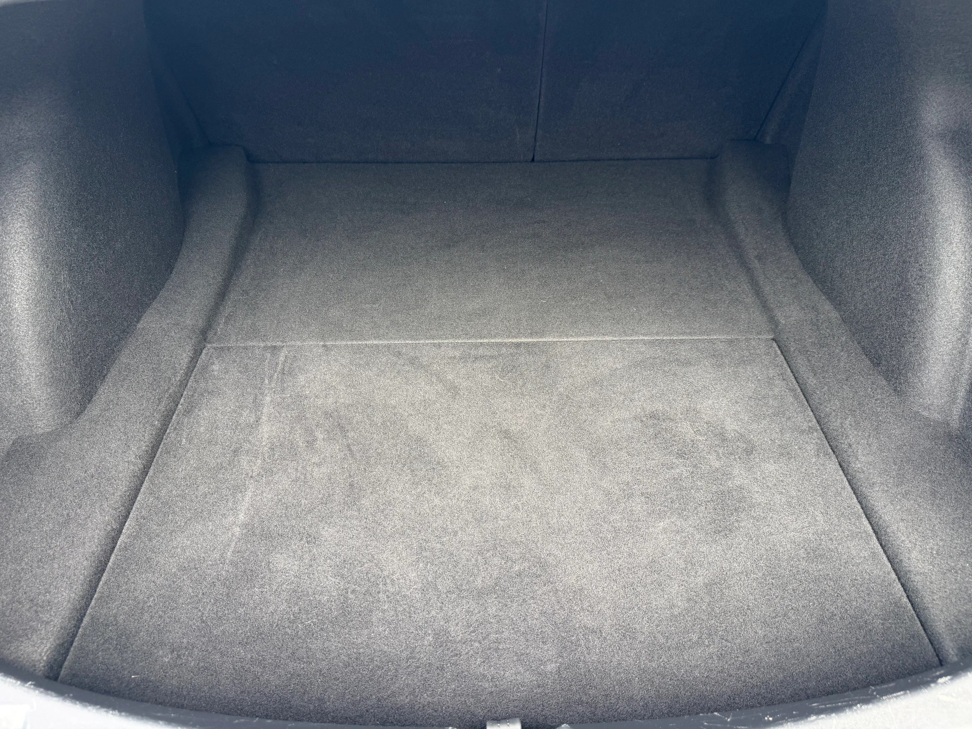 TESLA Model 3 Long Range Dual Motor AWD-image-30