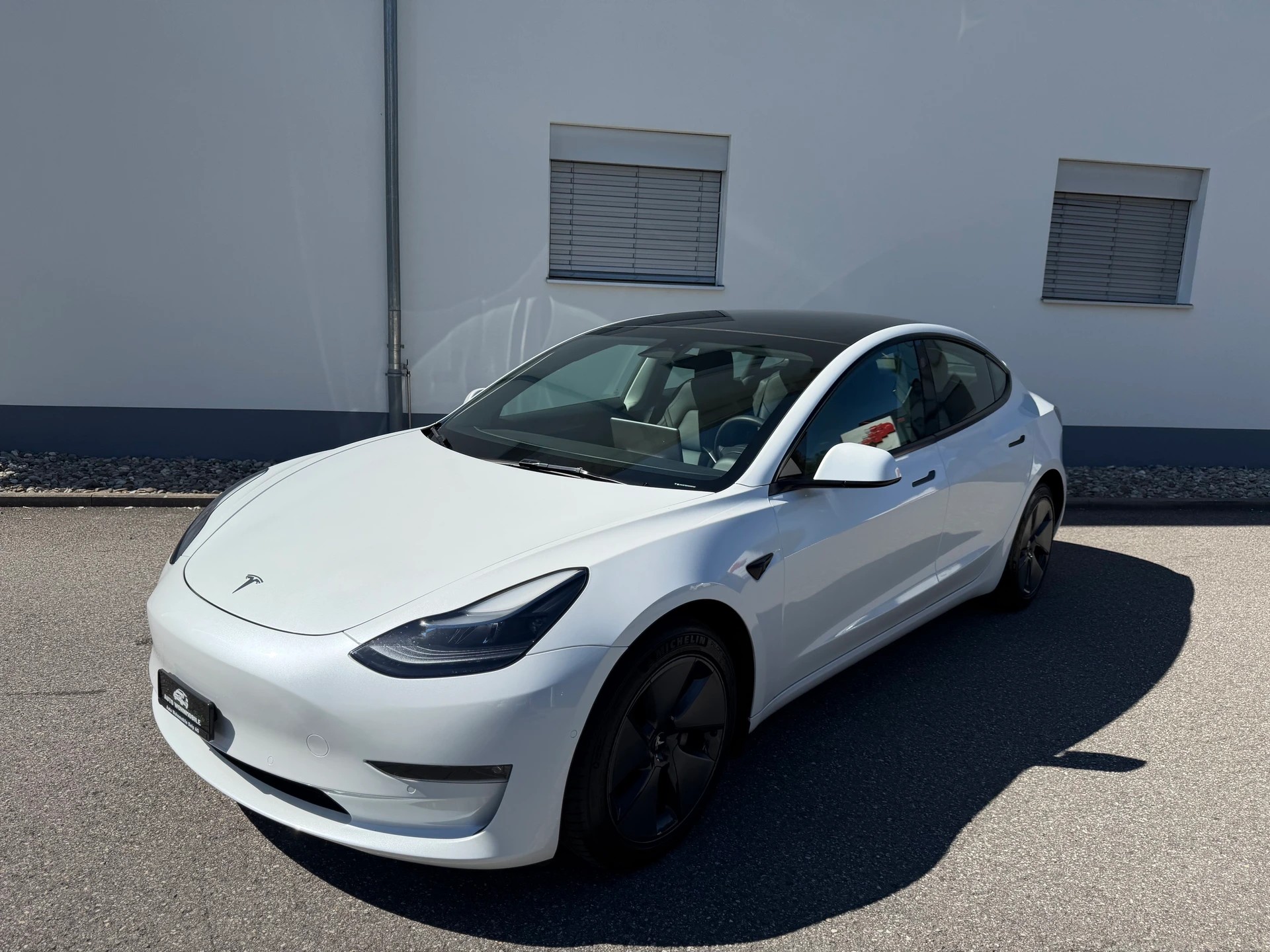 TESLA Model 3 Long Range Dual Motor AWD-image-10