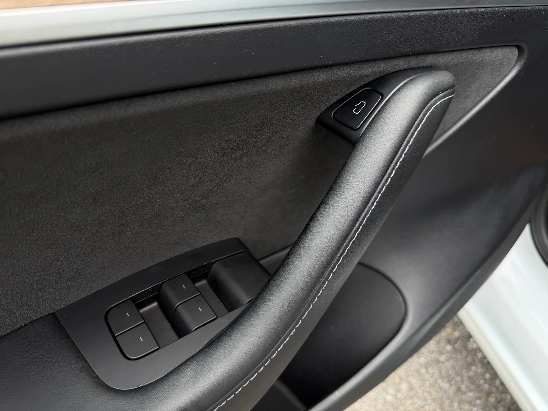 TESLA Model 3 Long Range Dual Motor AWD-image-28