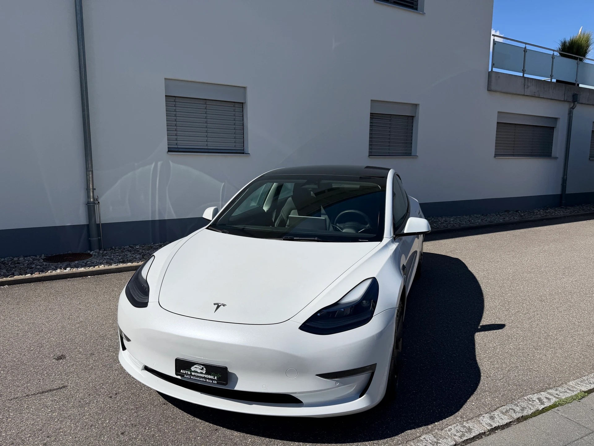 TESLA Model 3 Long Range Dual Motor AWD-image-9