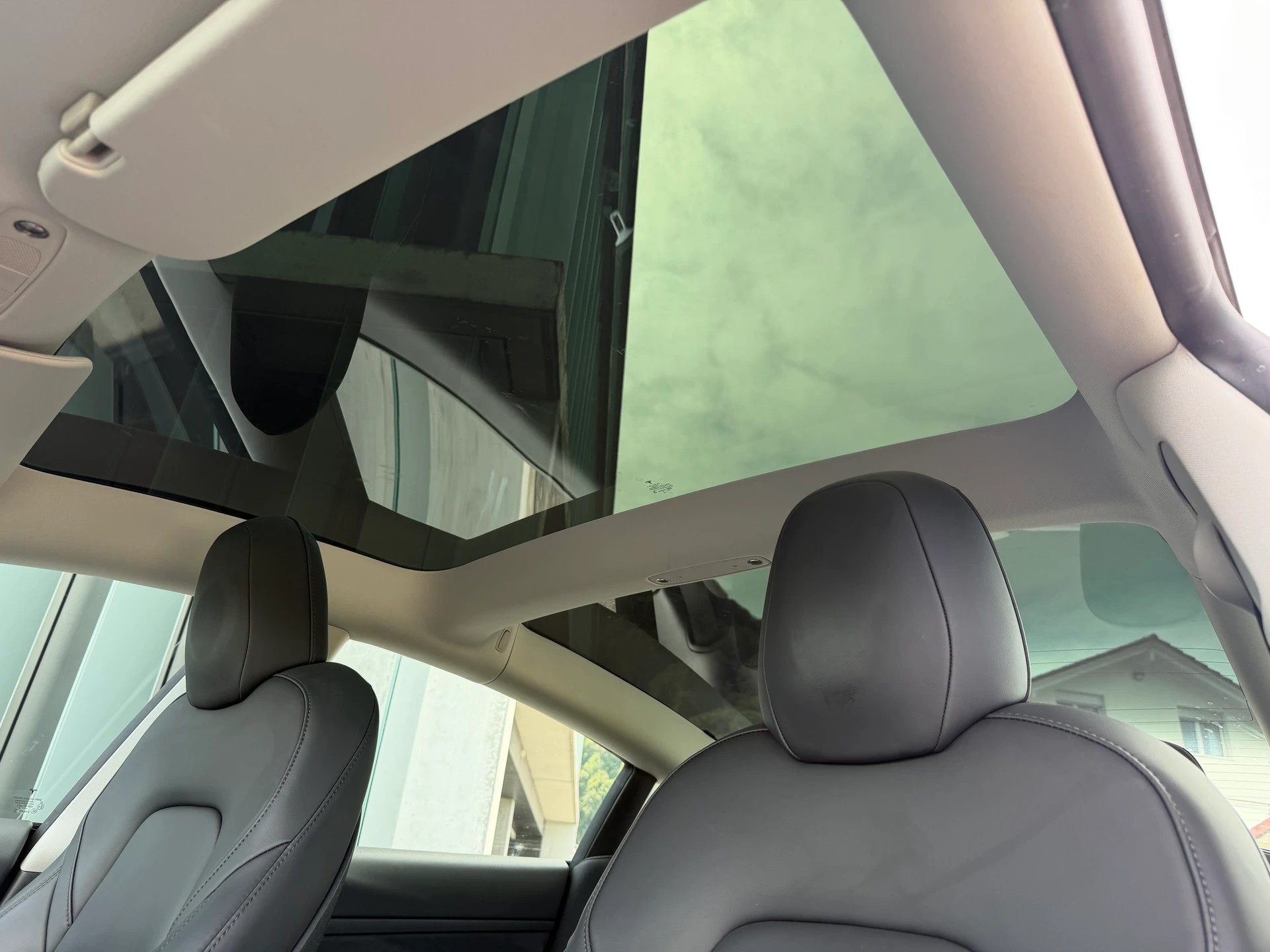 TESLA Model 3 Long Range Dual Motor AWD-image-31