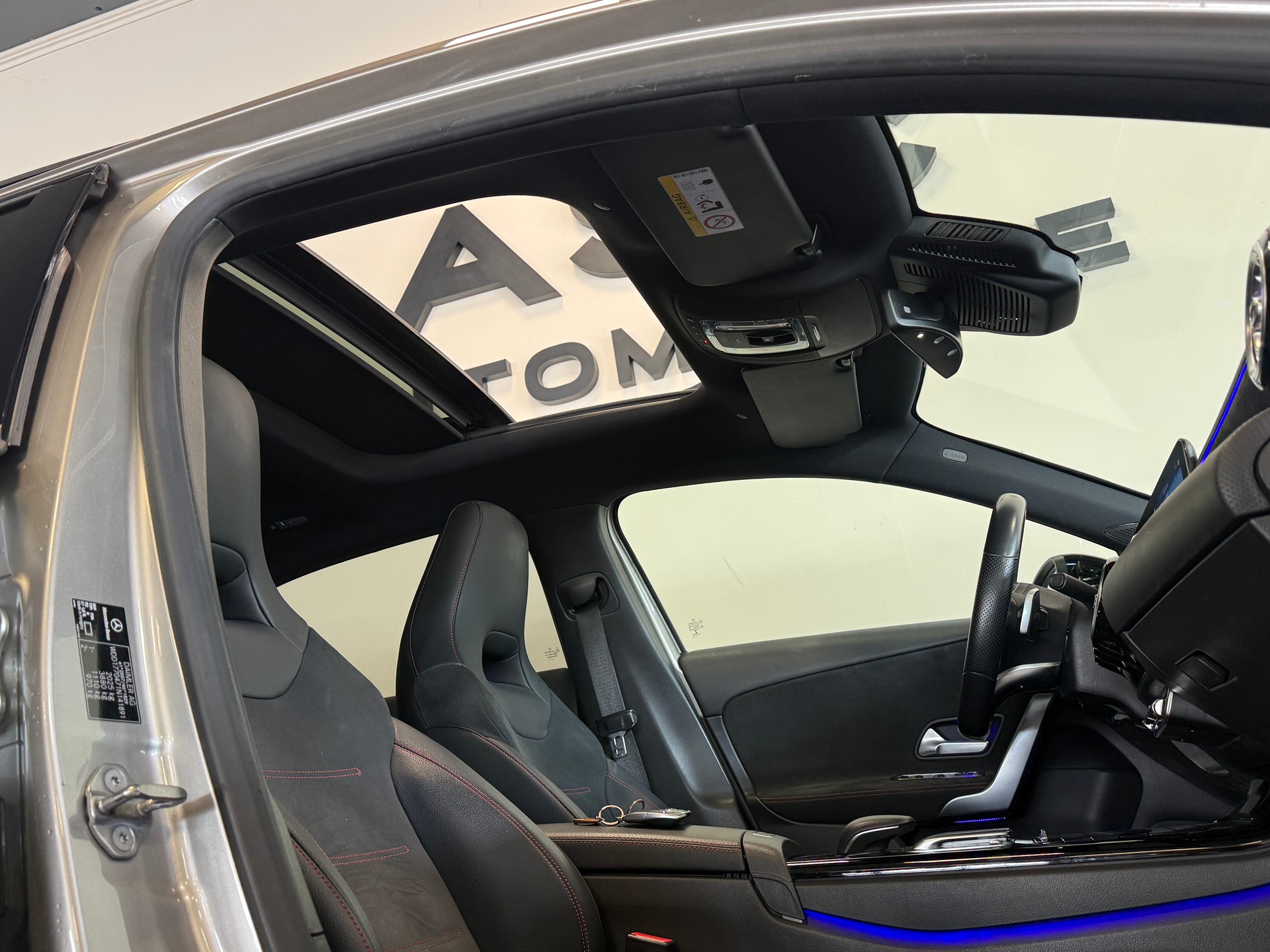MERCEDES-BENZ A 250 4Matic AMG Line 4Matic 7G-DCT-image-12