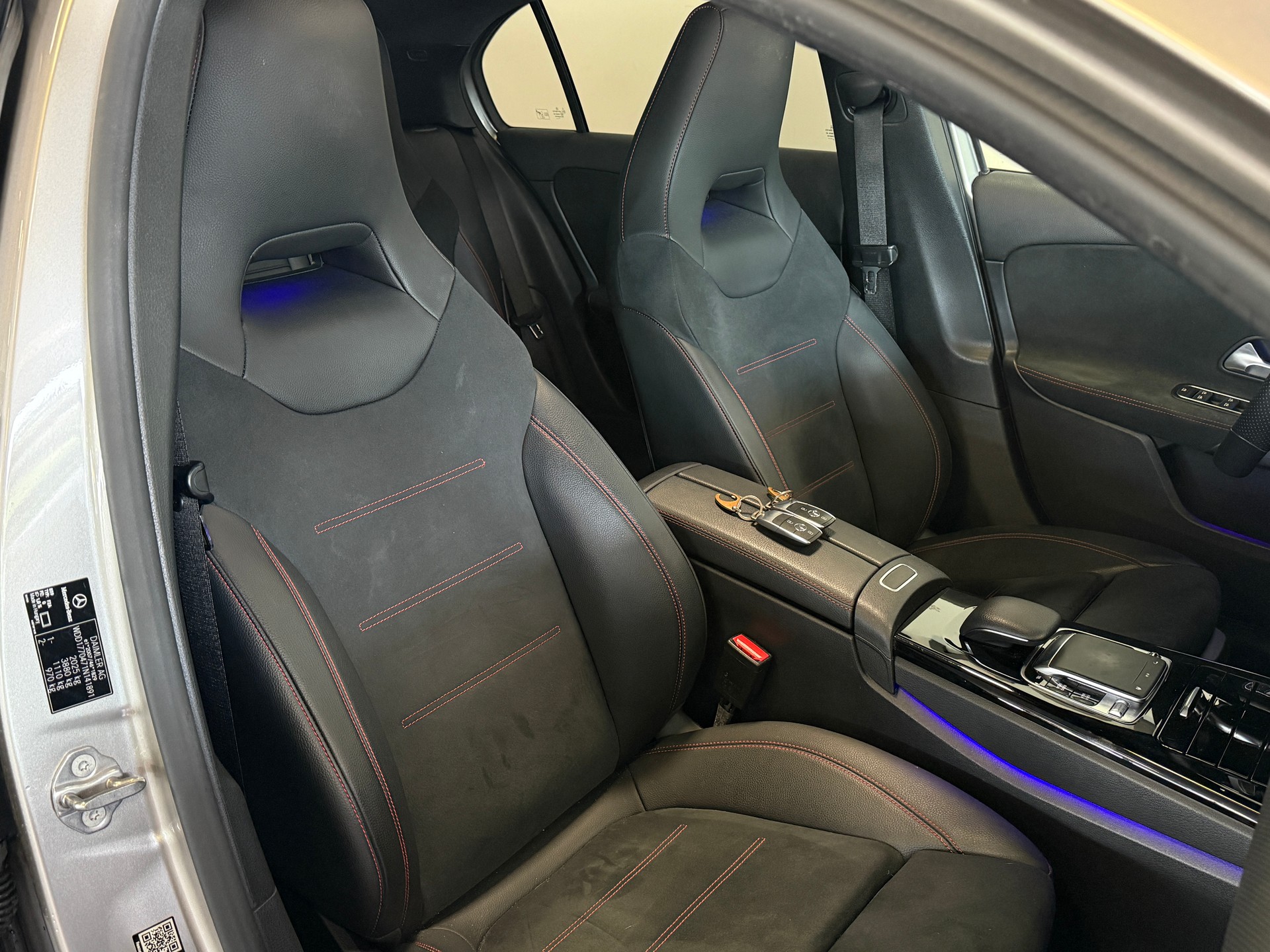 MERCEDES-BENZ A 250 4Matic AMG Line 4Matic 7G-DCT-image-11