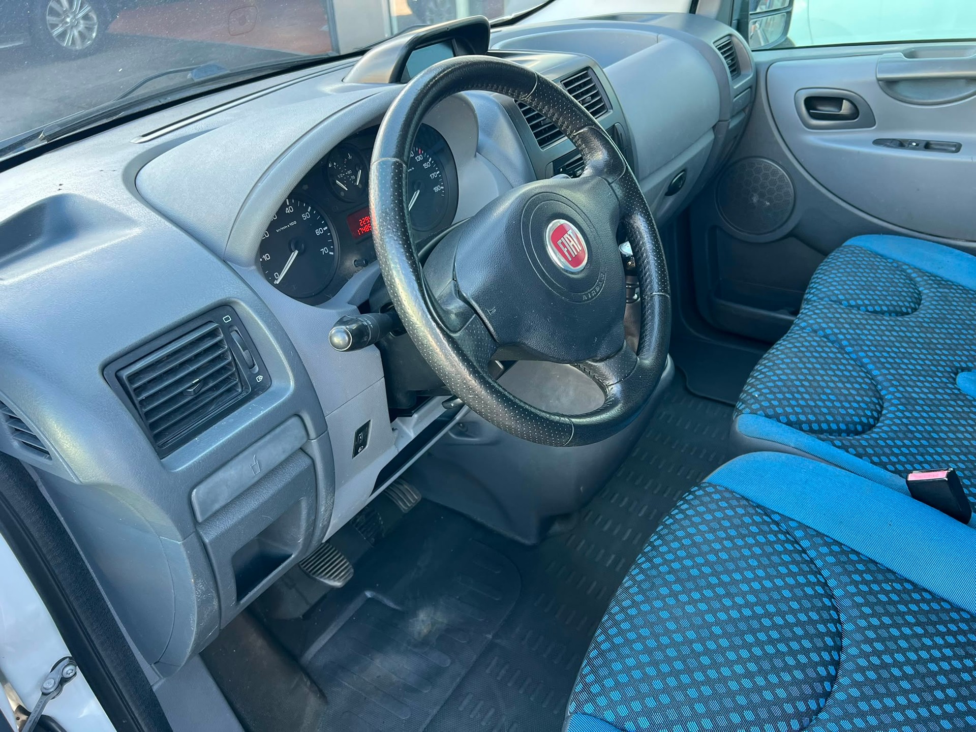 FIAT Scudo 2.0 JTD Comfort 1.0t-image-10