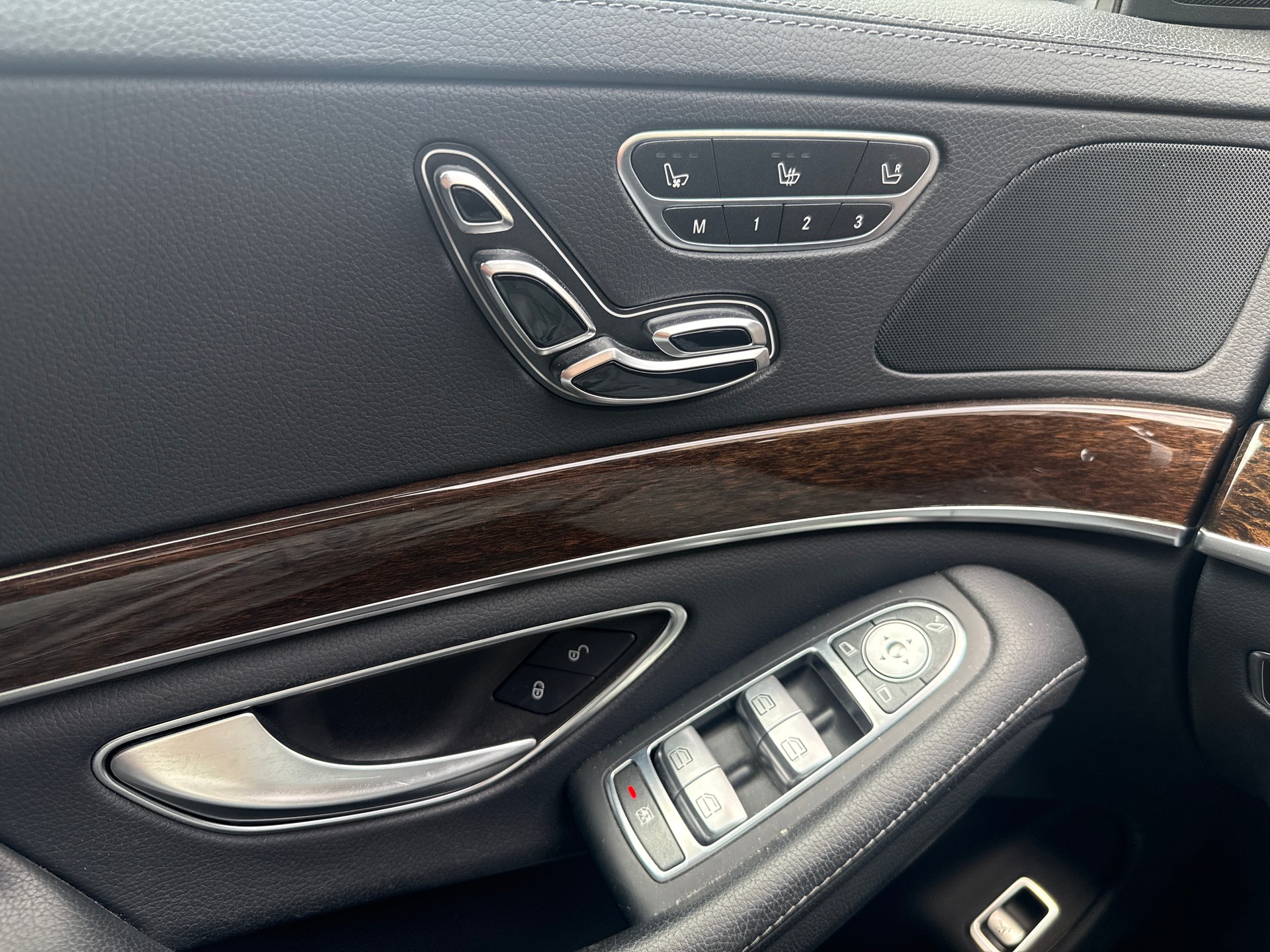 MERCEDES-BENZ S 350 BlueTEC 4Matic 7G-Tronic-image-23