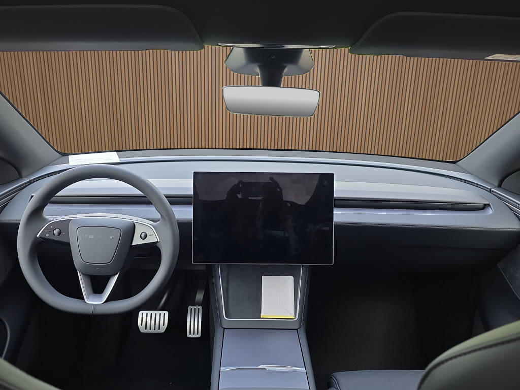 TESLA Model Y Performance AWD-image-20