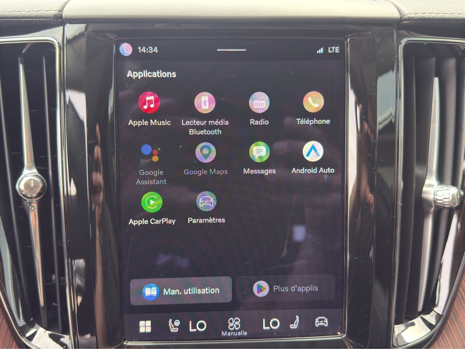 VOLVO XC60 T6 eAWD PluginHybrid Ultimate Dark Geartronic-image-16
