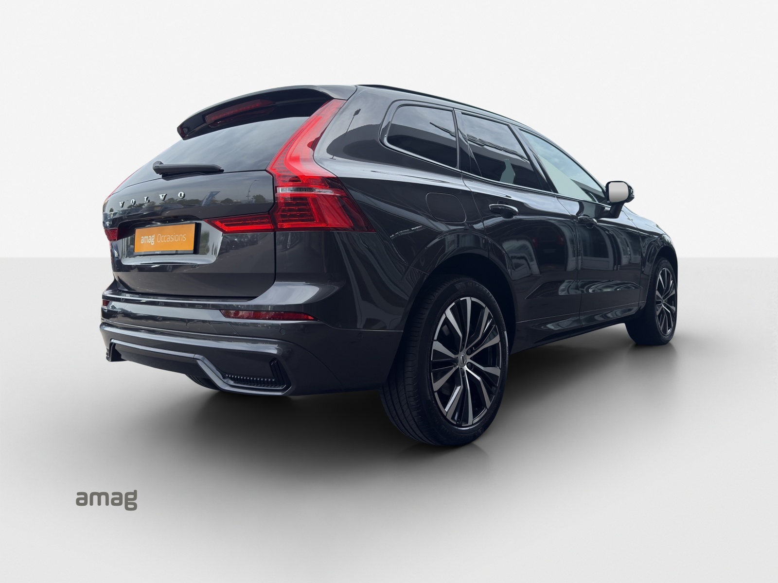 VOLVO XC60 T6 eAWD PluginHybrid Ultimate Dark Geartronic-image-5