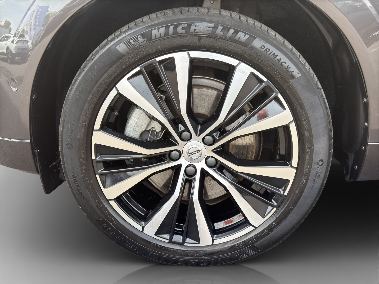 VOLVO XC60 T6 eAWD PluginHybrid Ultimate Dark Geartronic-image-14