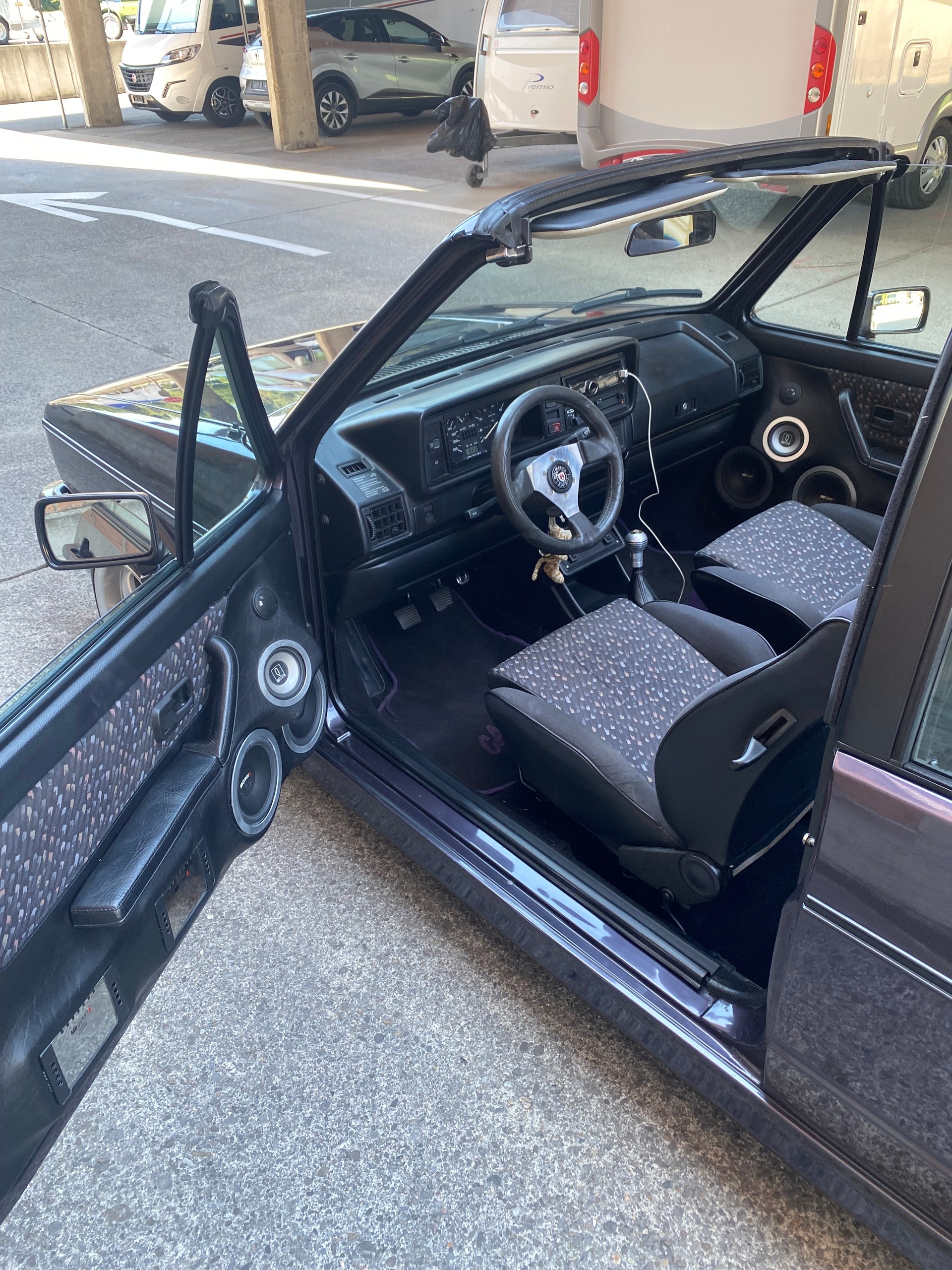 VW Golf Cabriolet-image-4