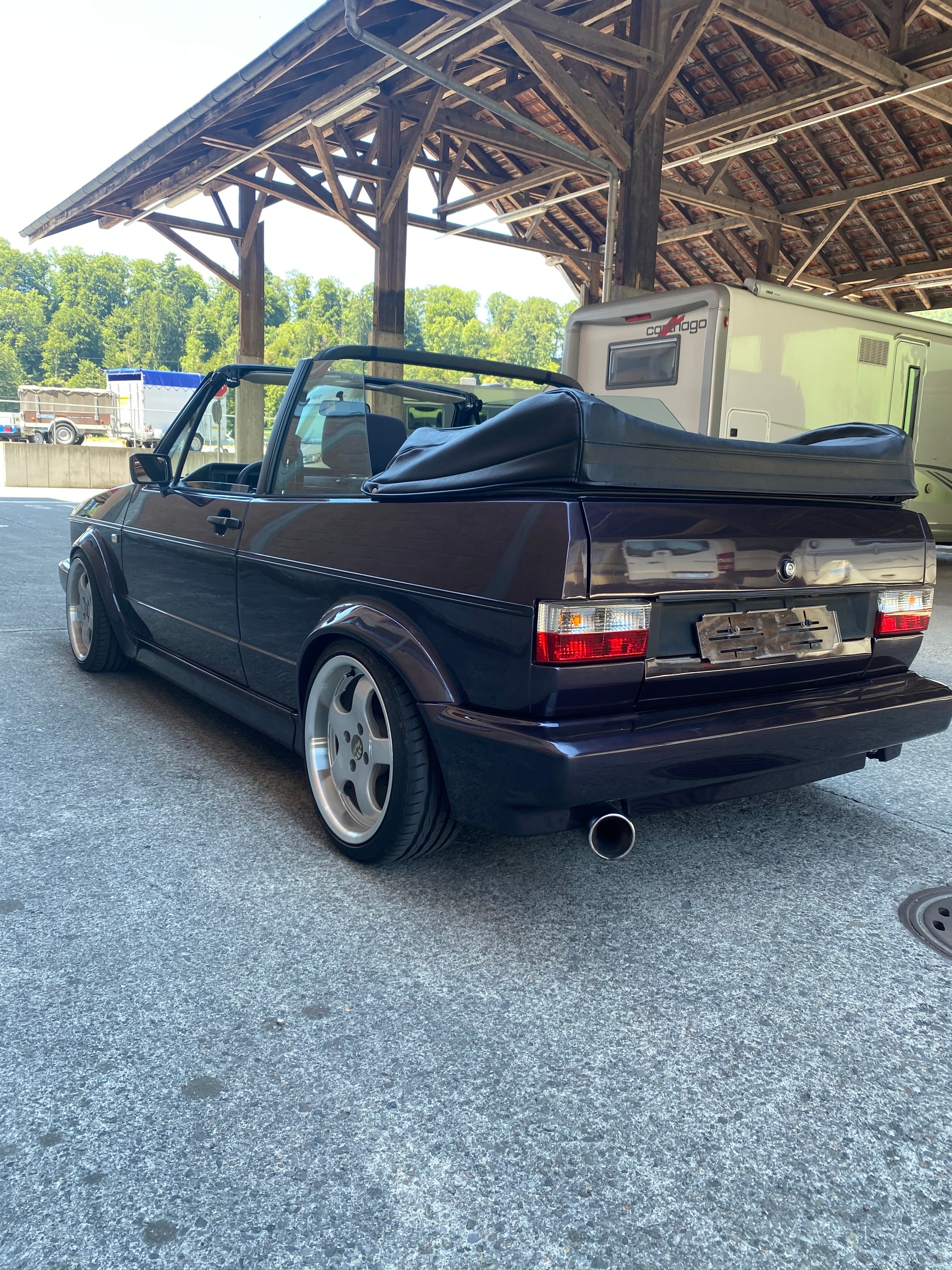 VW Golf Cabriolet-image-2