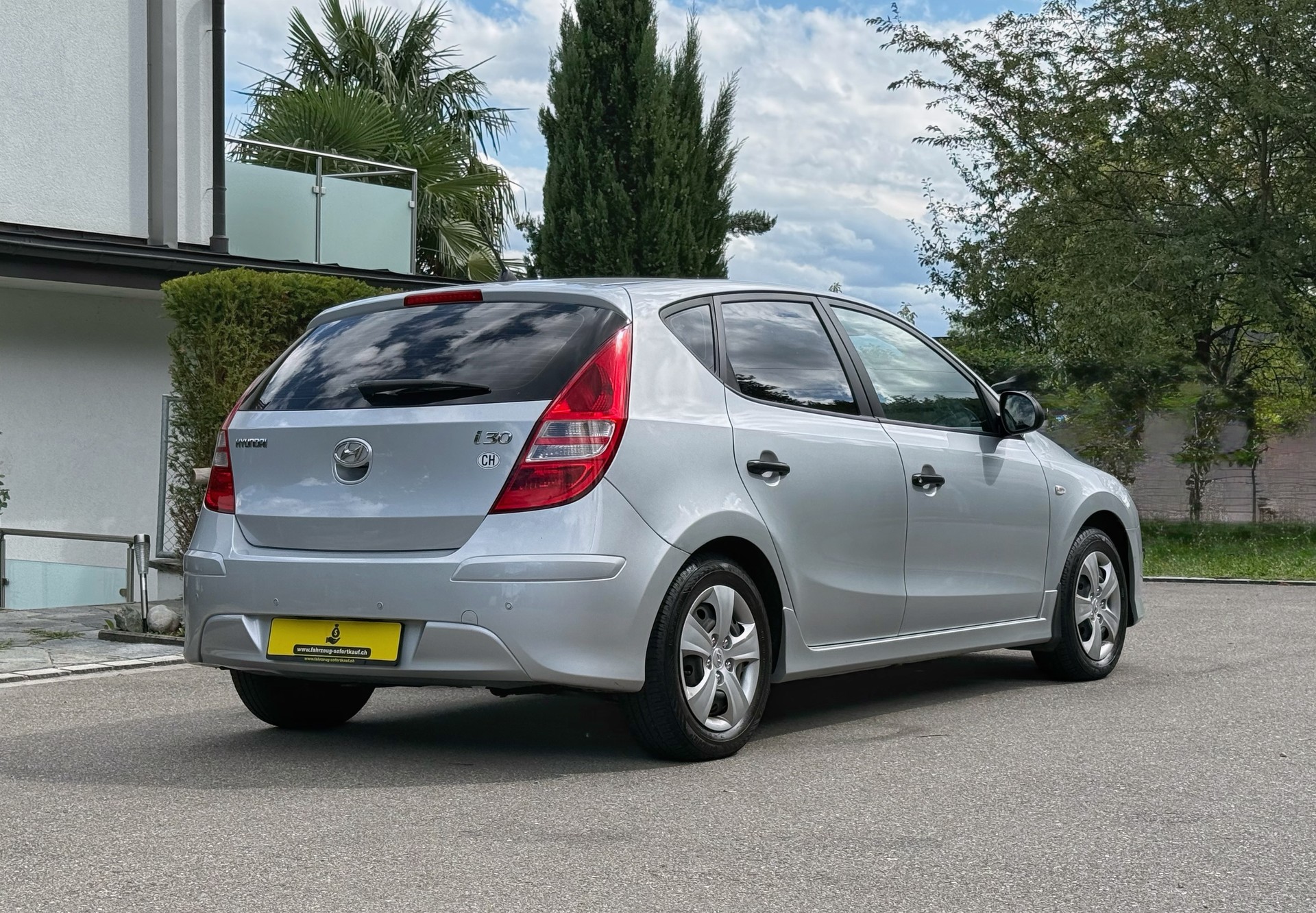 HYUNDAI i30 1.4 Comfort (Frisch Ab MFK)-image-3