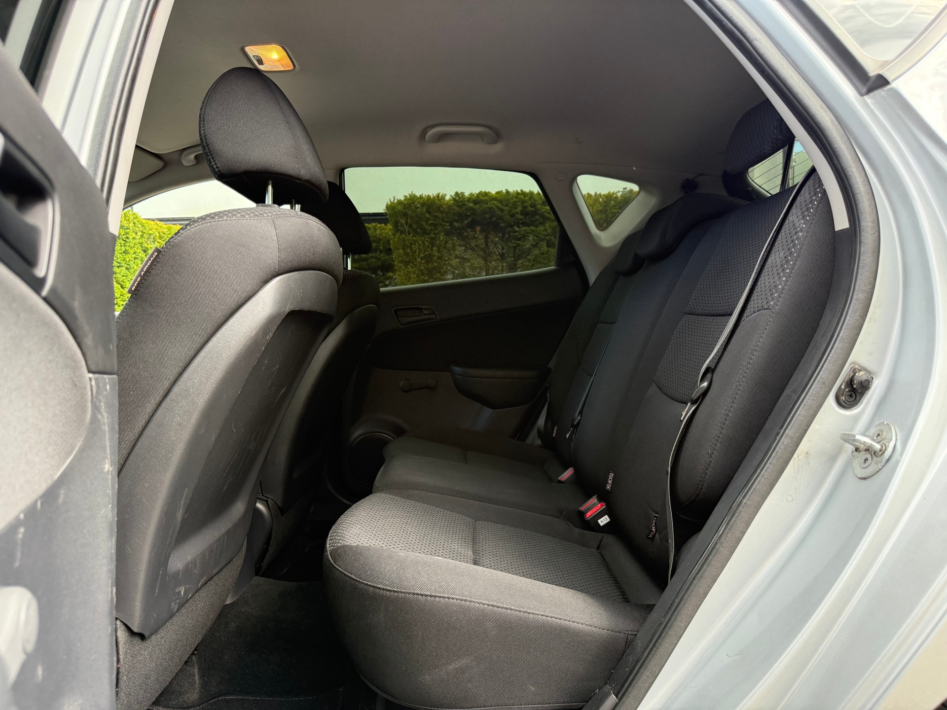 HYUNDAI i30 1.4 Comfort (Frisch Ab MFK)-image-13