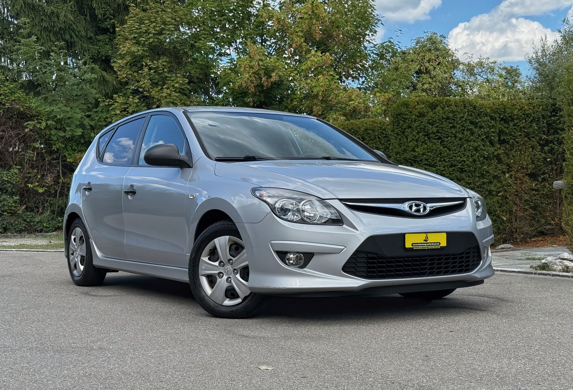 HYUNDAI i30 1.4 Comfort (Frisch Ab MFK)-image-0
