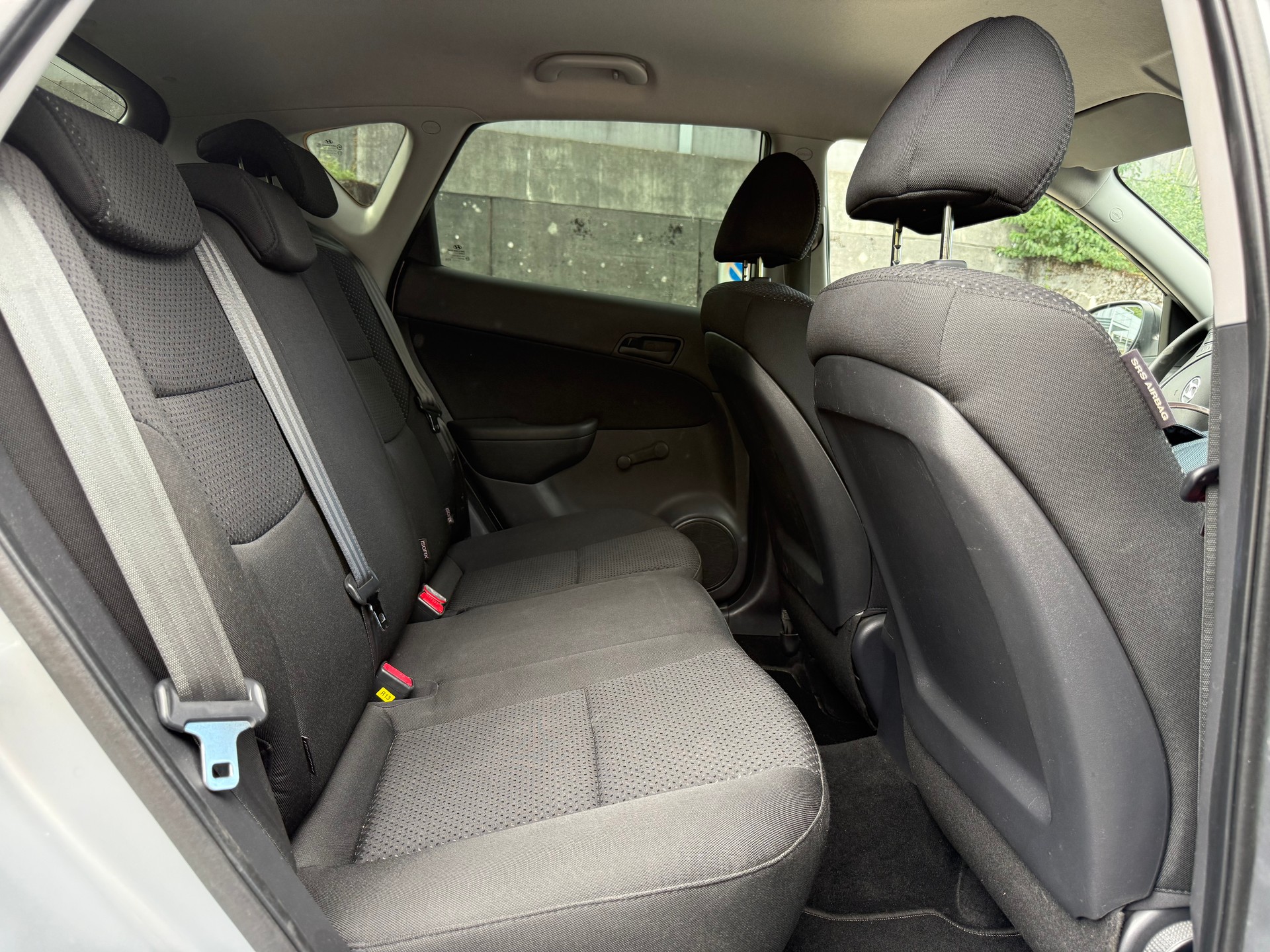 HYUNDAI i30 1.4 Comfort (Frisch Ab MFK)-image-12