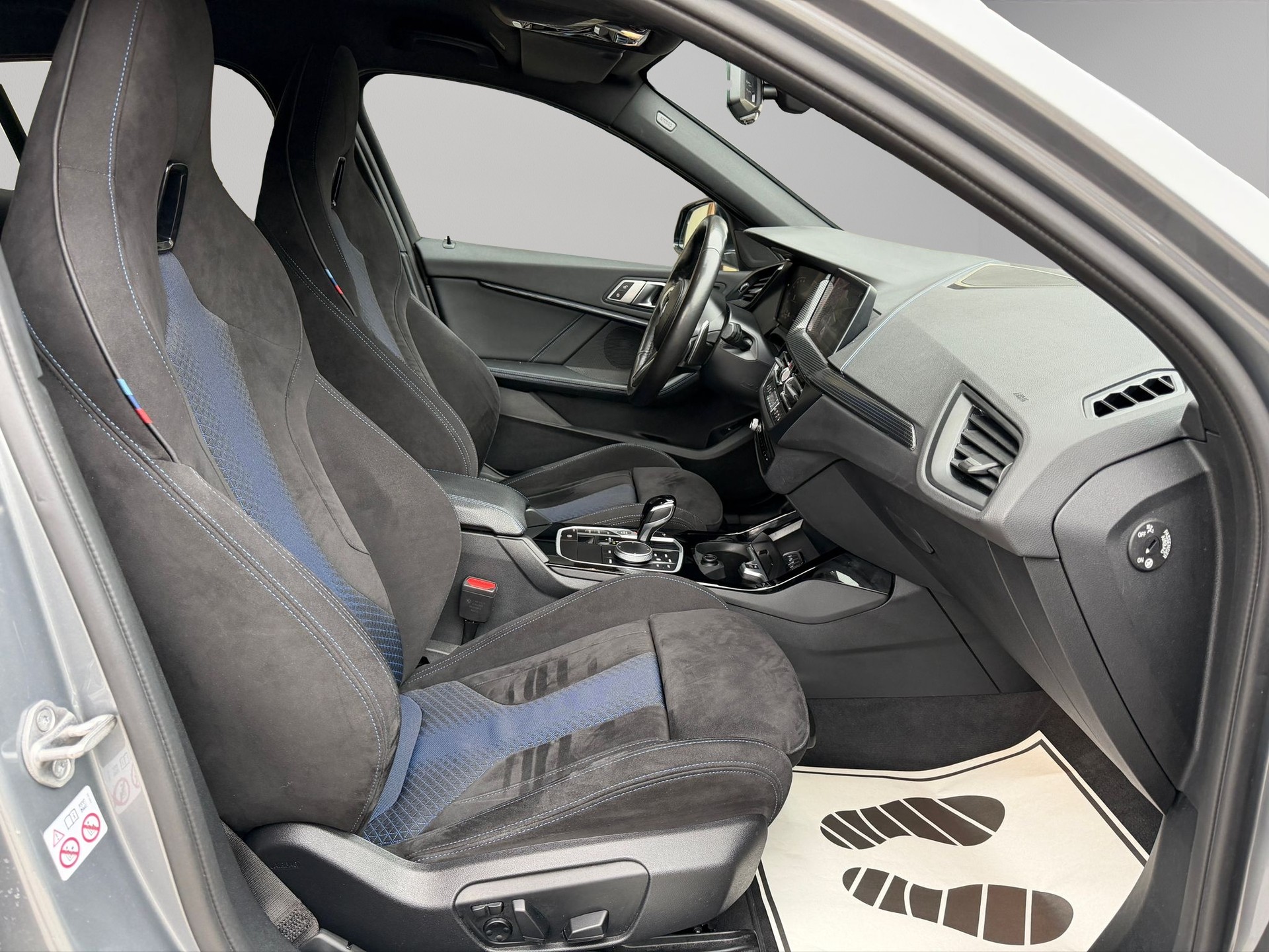 BMW 120d xDrive Steptronic Pure M Sport-image-13