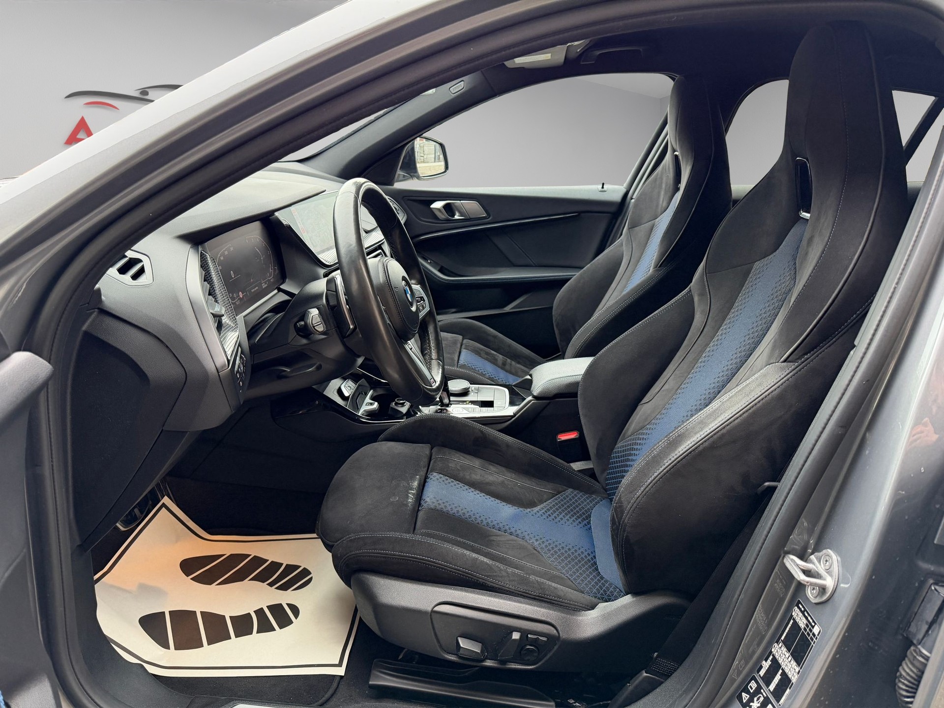 BMW 120d xDrive Steptronic Pure M Sport-image-12