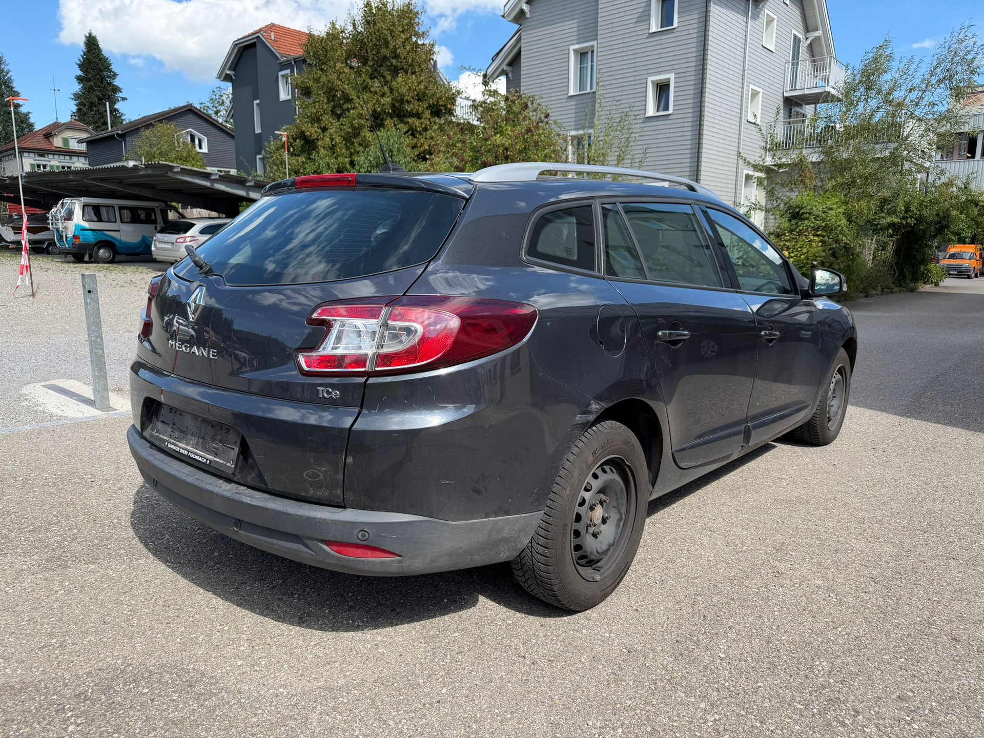RENAULT Mégane Grandtour 1.4 16V Turbo Dynamique-image-5