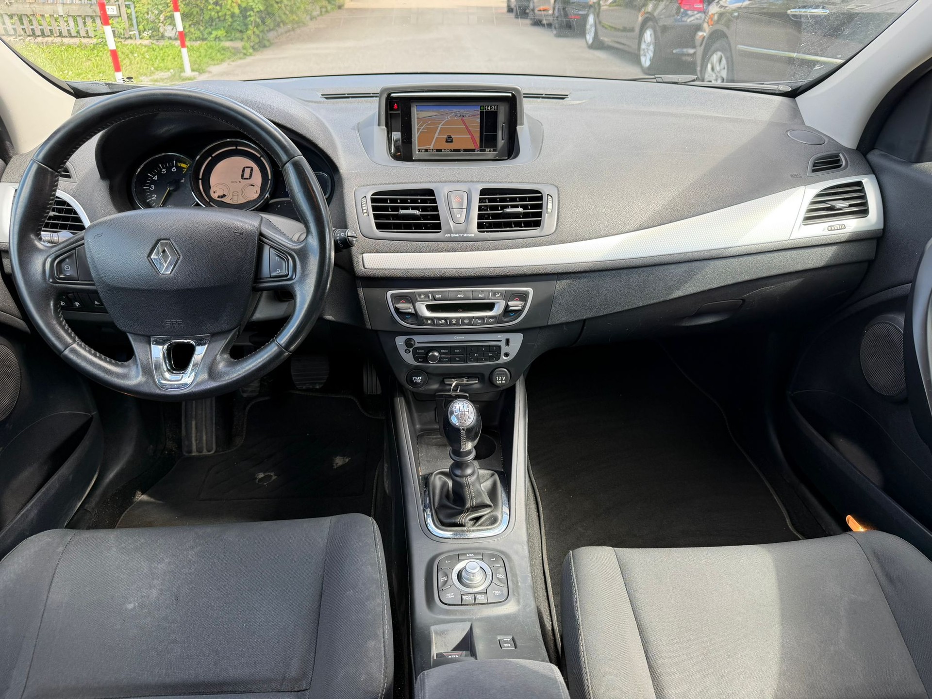 RENAULT Mégane Grandtour 1.4 16V Turbo Dynamique-showroom-element-3
