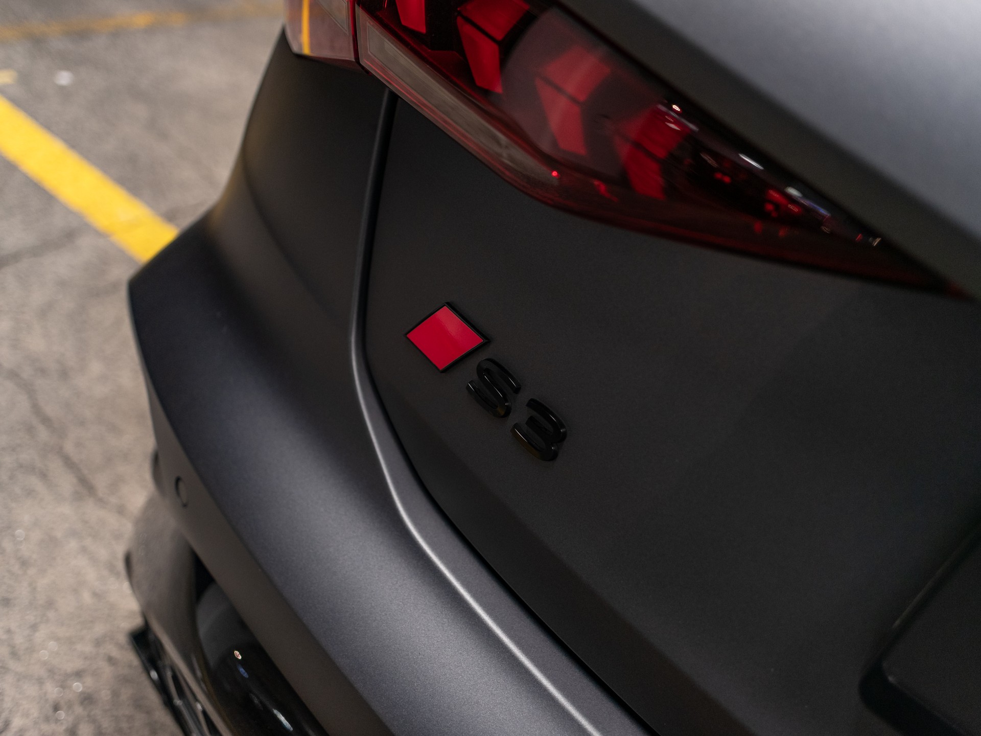 AUDI S3 Sportback TFSI quattro S-tronic-image-19