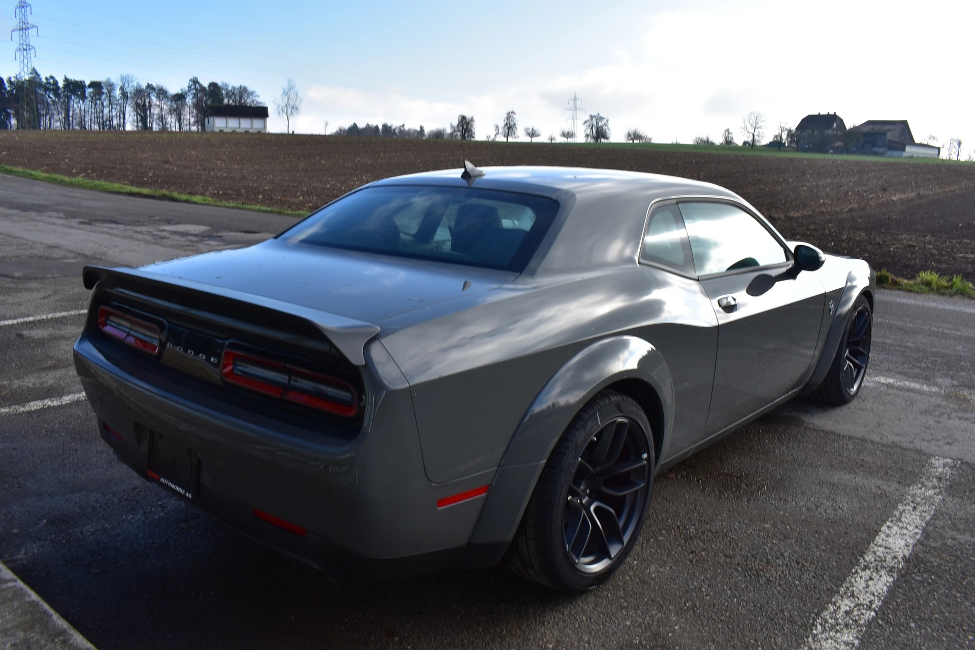 DODGE Challenger SRT Hellcat Widebody-image-2