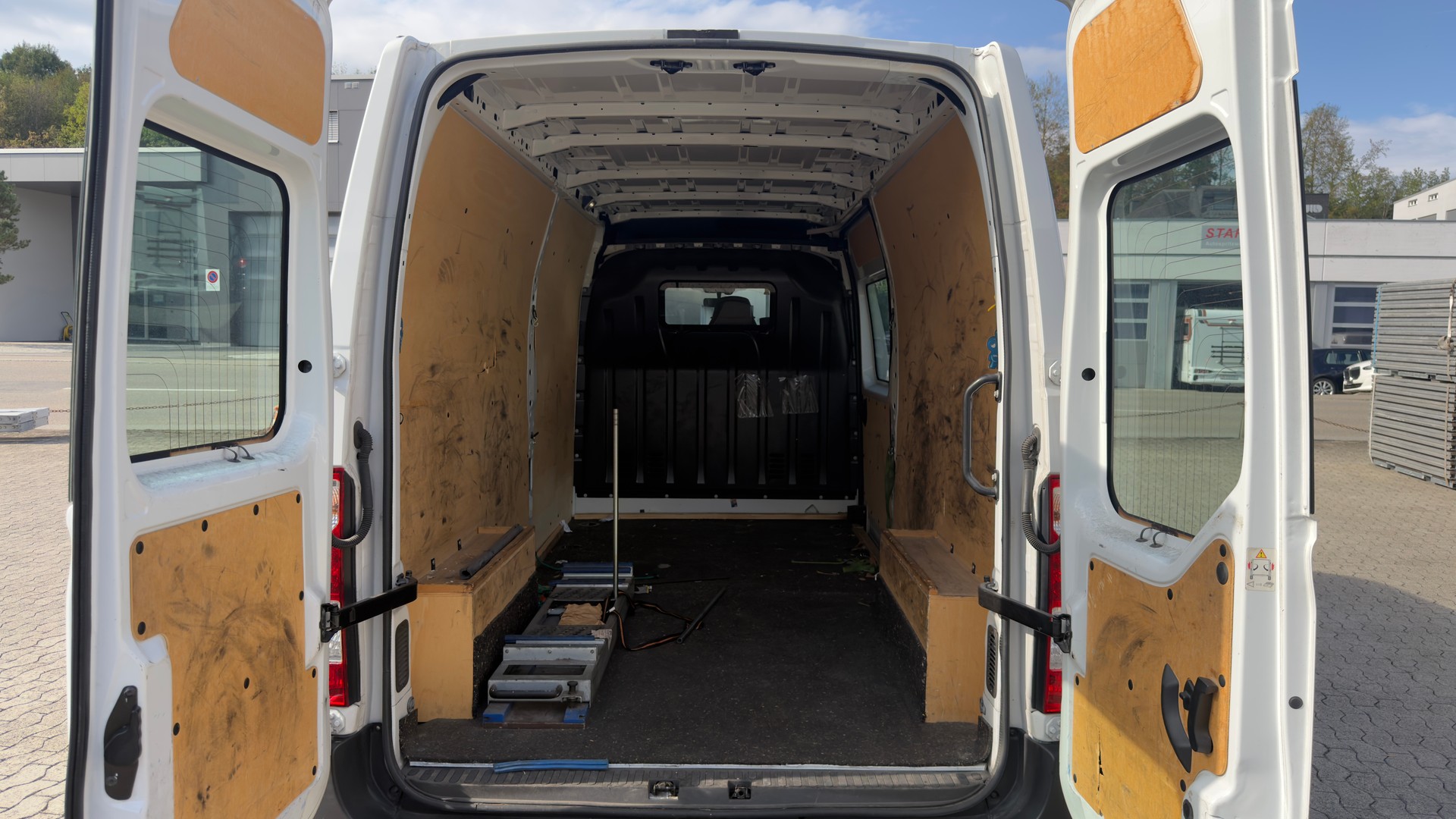 RENAULT Master T35 ENERGY 2.3dCi 150 L3H2-image-11