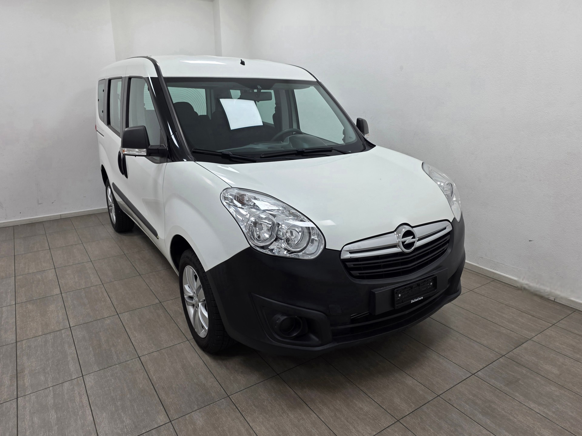 OPEL Combo 1.4 Turbo Cosmo L1H1-image-0