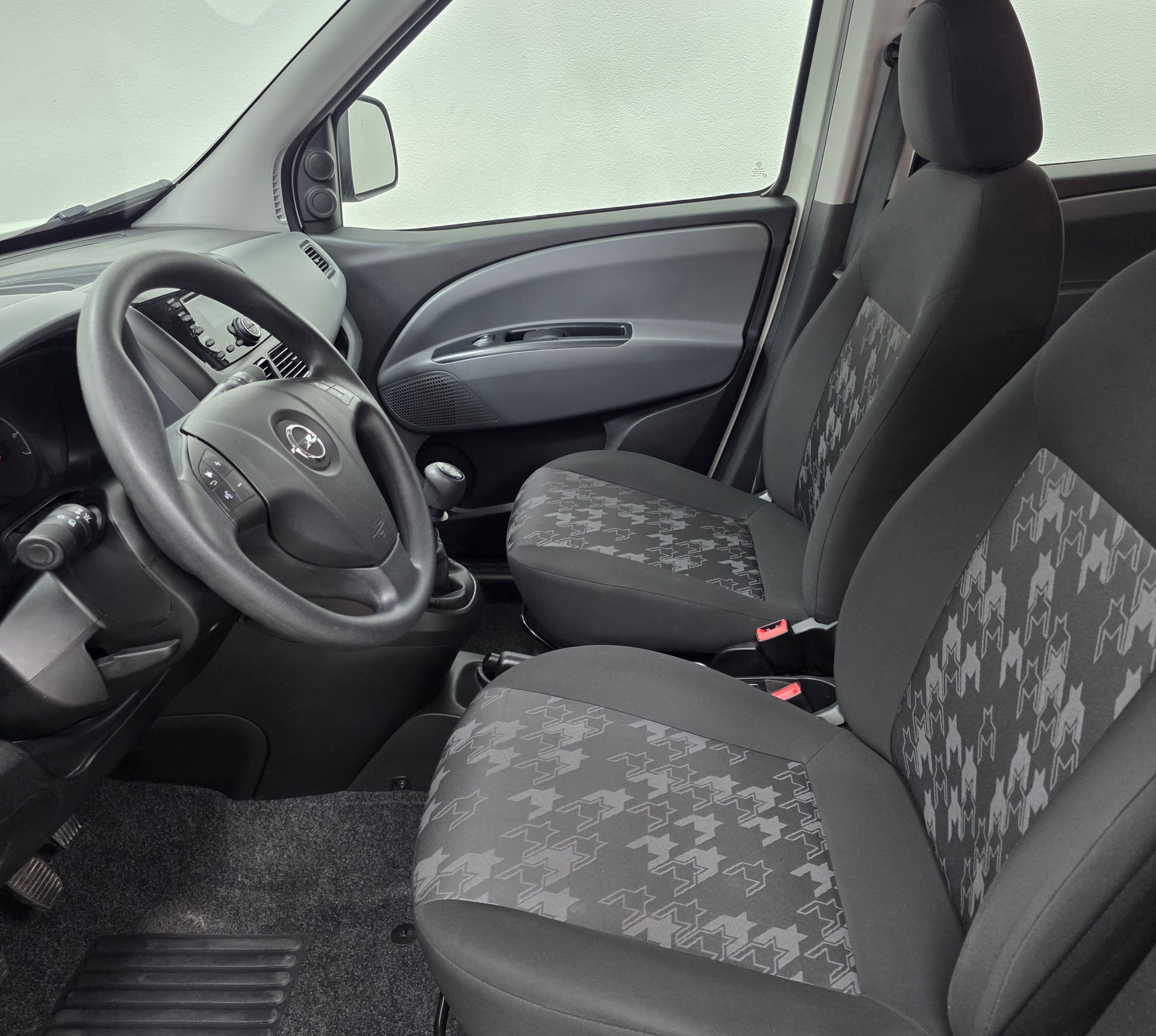 OPEL Combo 1.4 Turbo Cosmo L1H1-image-12