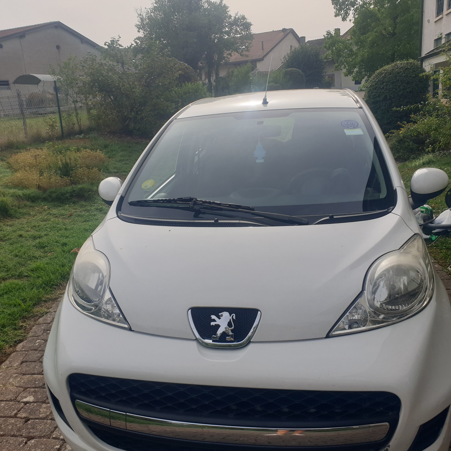 PEUGEOT 1.0 Trendy EGS-image-0