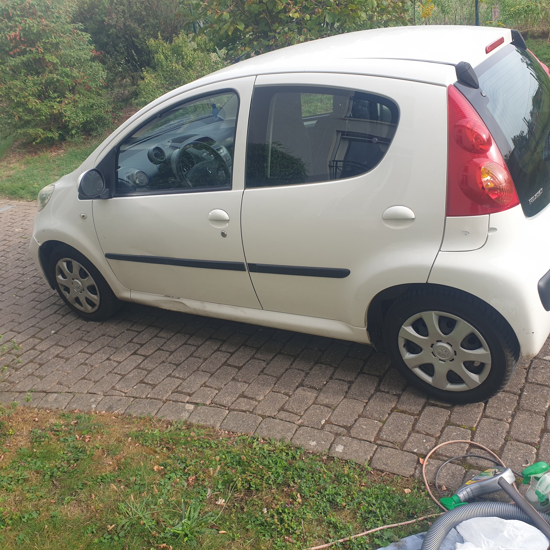 PEUGEOT 1.0 Trendy EGS-image-4