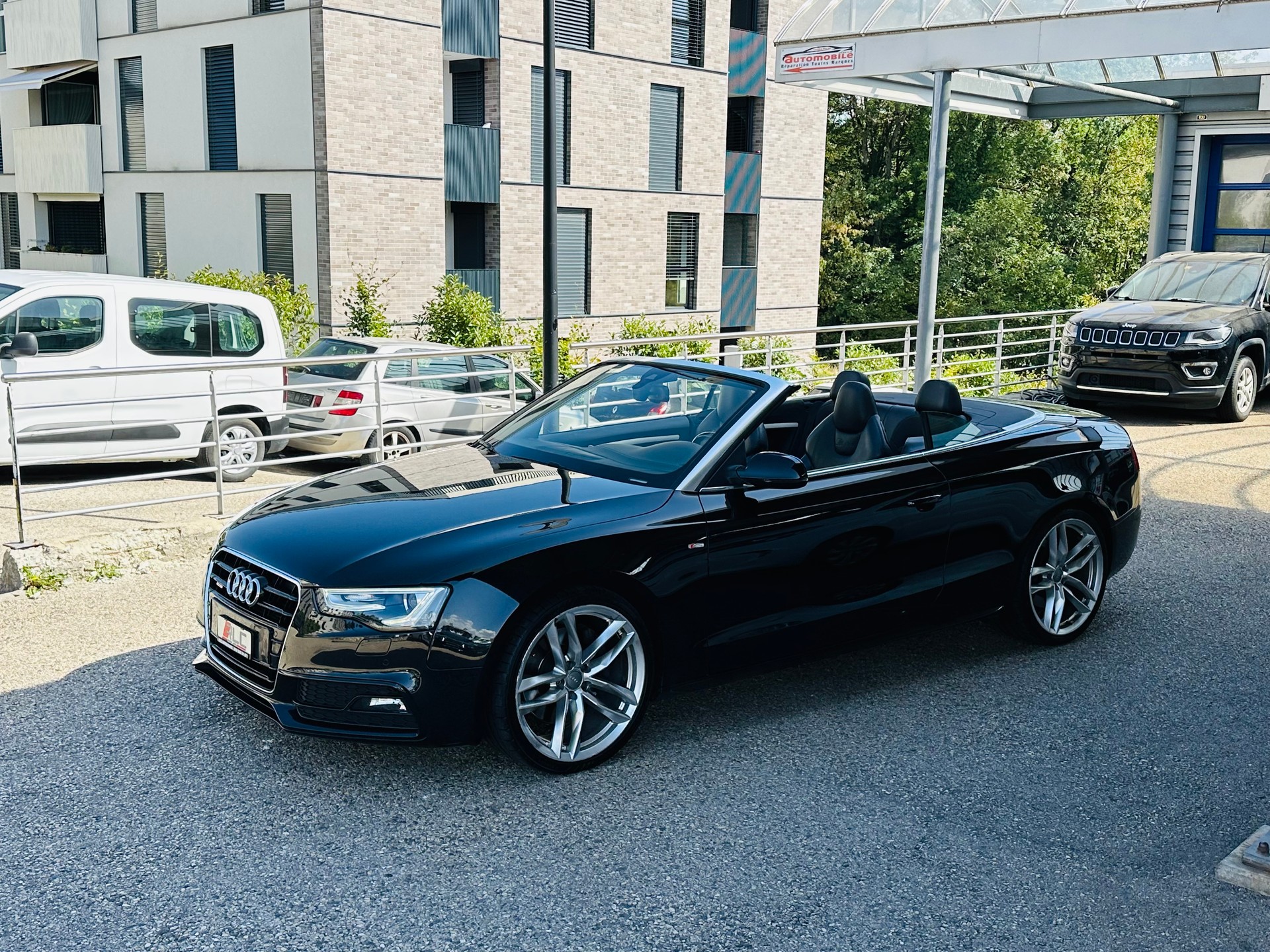 AUDI A5 Cabriolet 3.0 TFSI quattro S-tronic-image-13