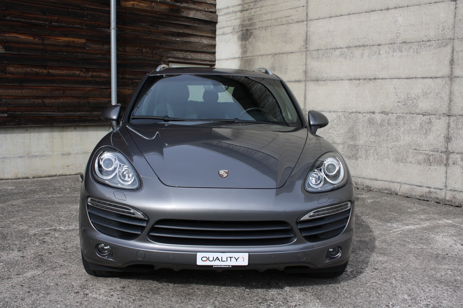 PORSCHE Cayenne S-image-1