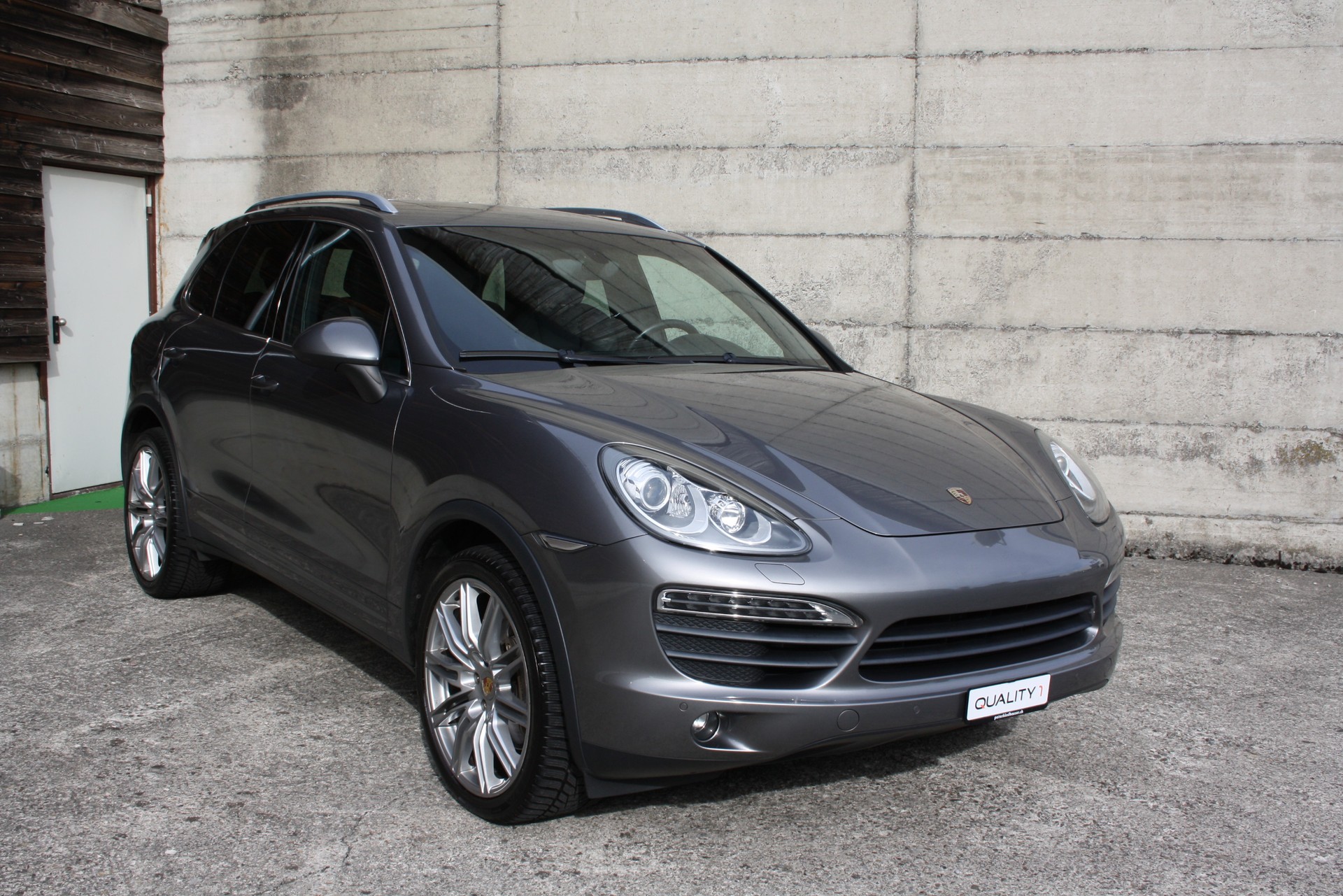 PORSCHE Cayenne S-image-0