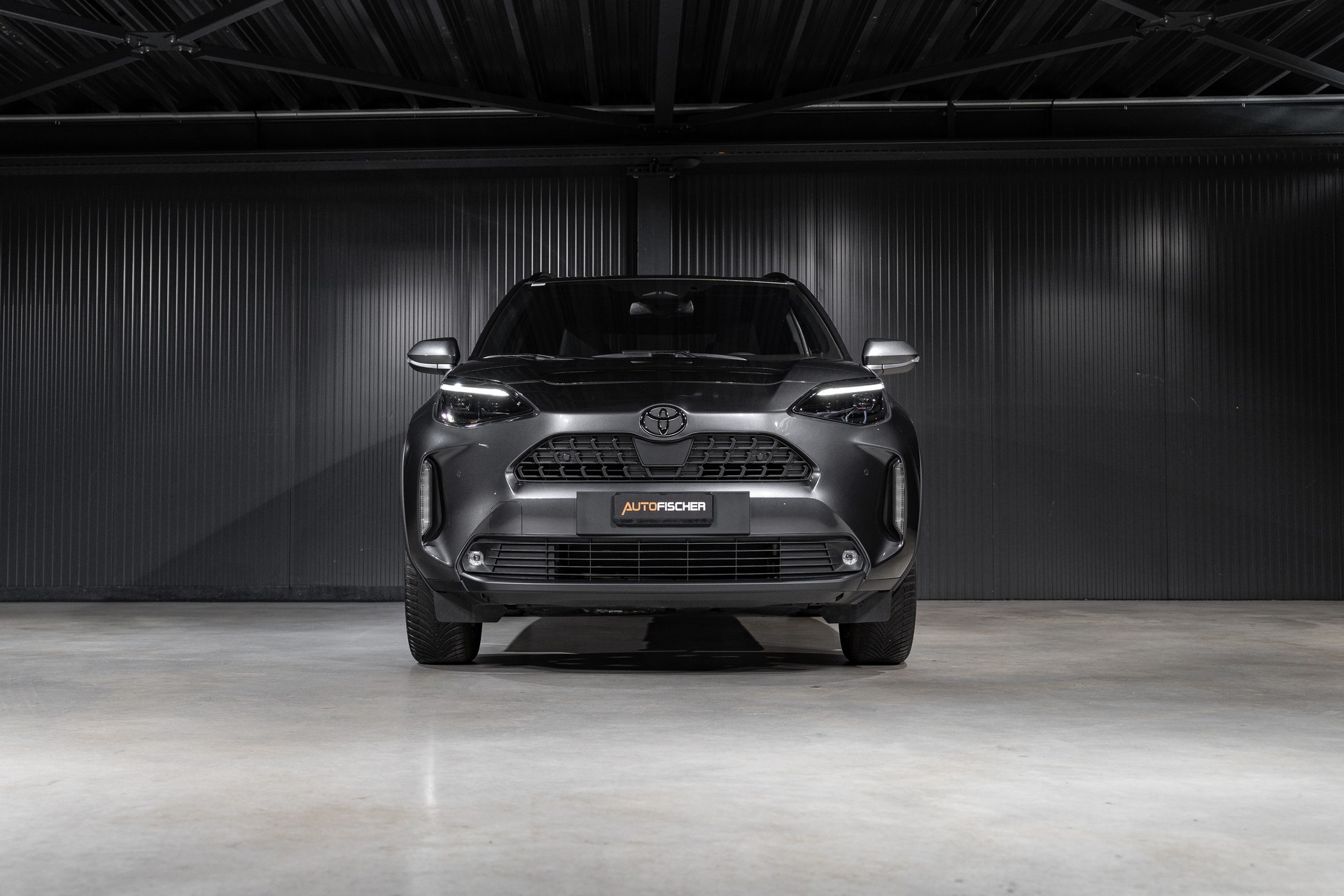 TOYOTA Yaris Cross 1.5 e-CVT-showroom-element-3